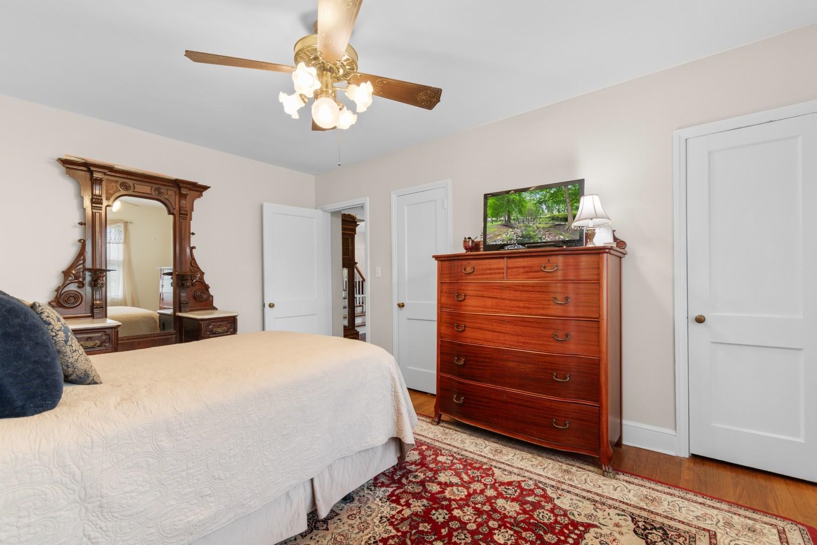 5632 Main St. Property Photo 18