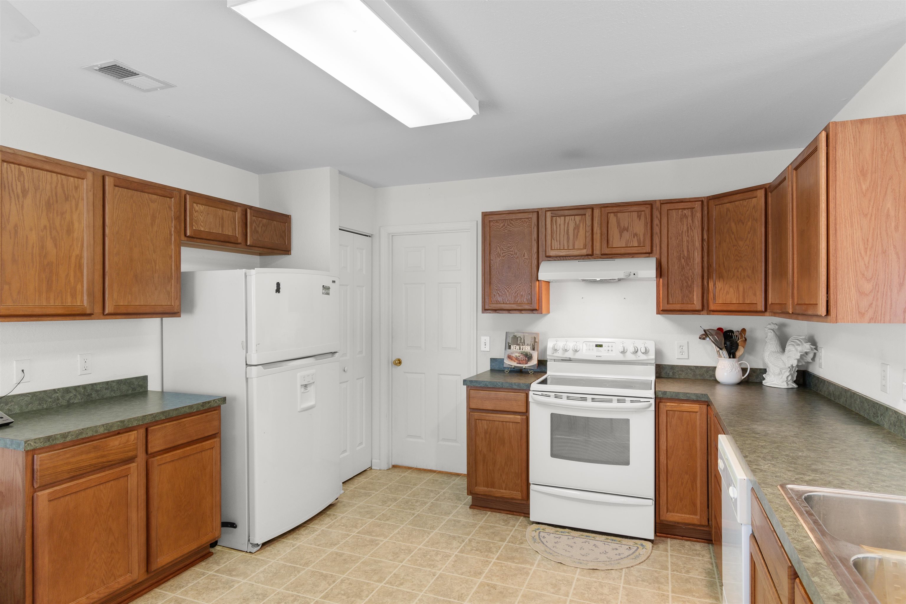 2464 Whetstone Dr. Property Photo 10