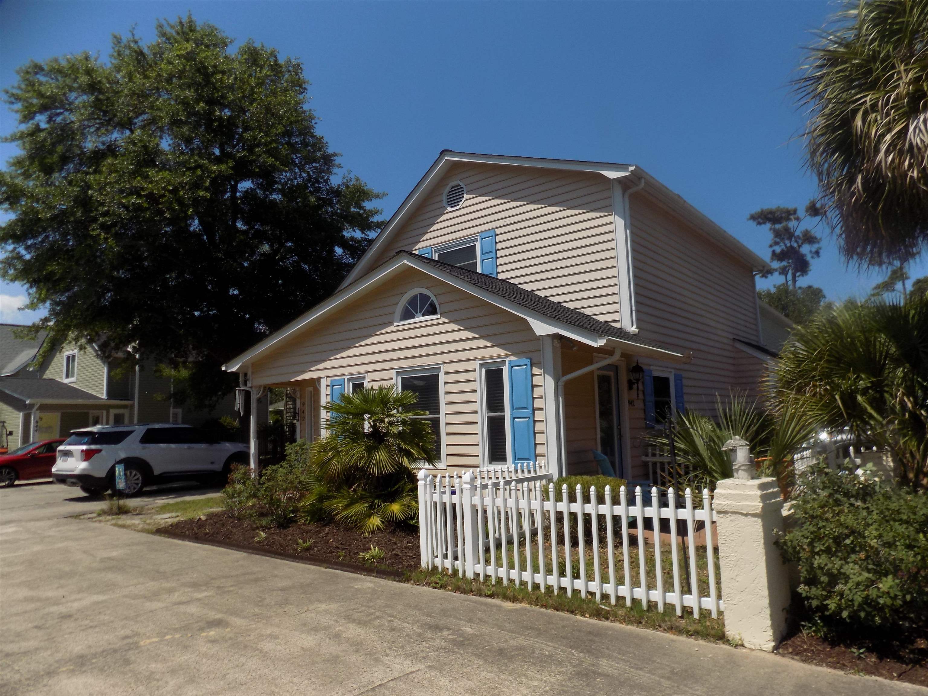 942 Tiffany Ln. Property Photo 1
