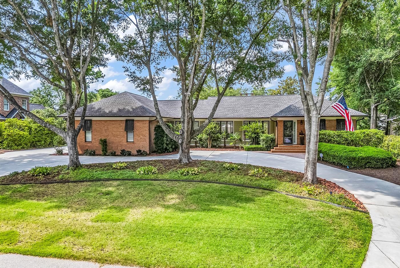 406 Dunes Dr.