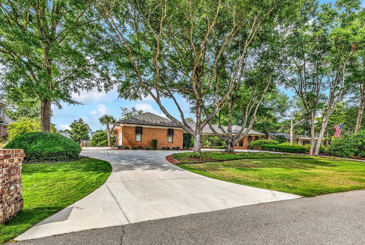 406 Dunes Dr. Property Photo 2