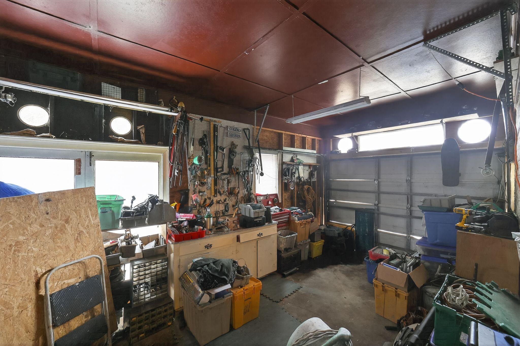 8345 Highway 917 Property Photo 5