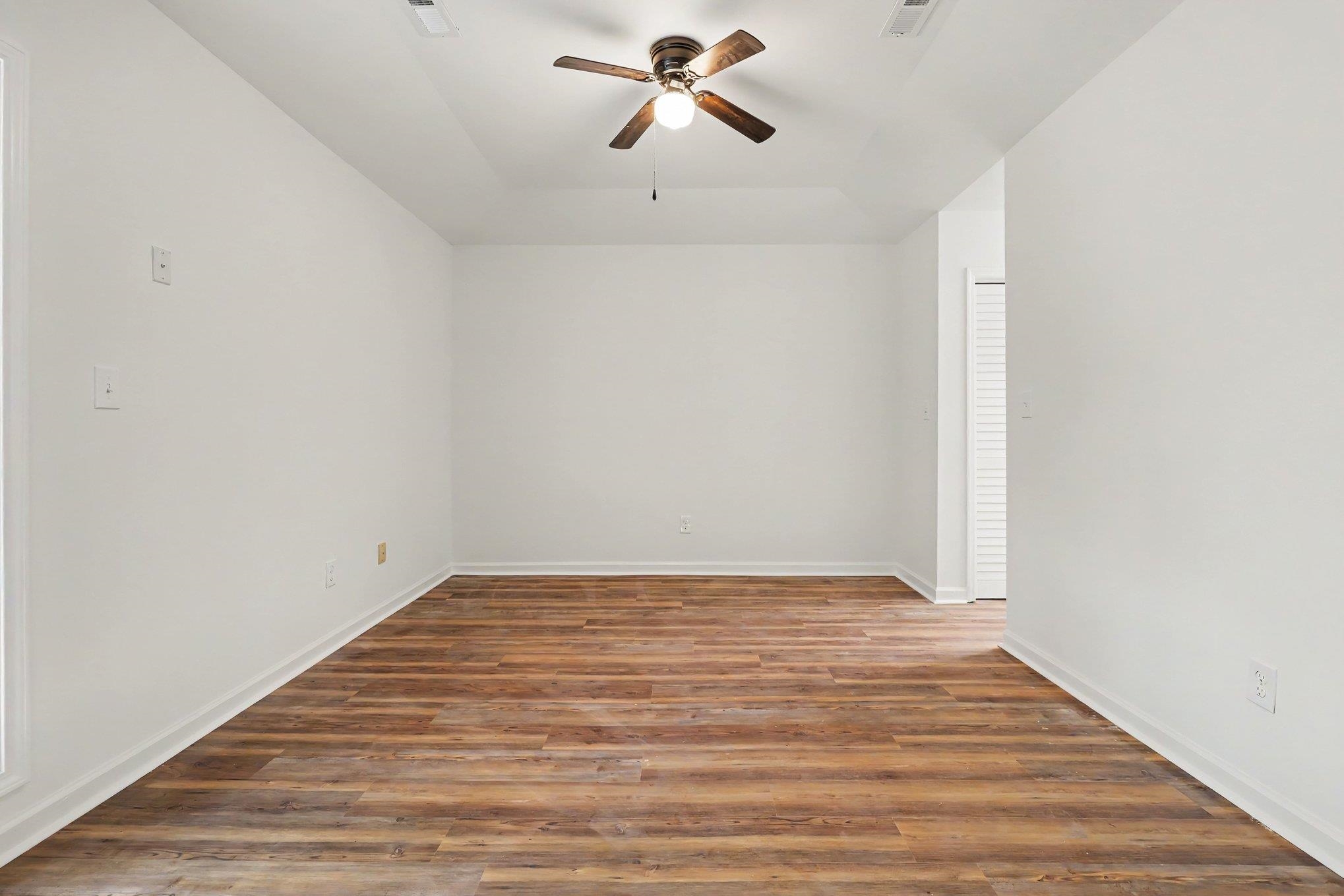 838 Heather Ln. Property Photo 12