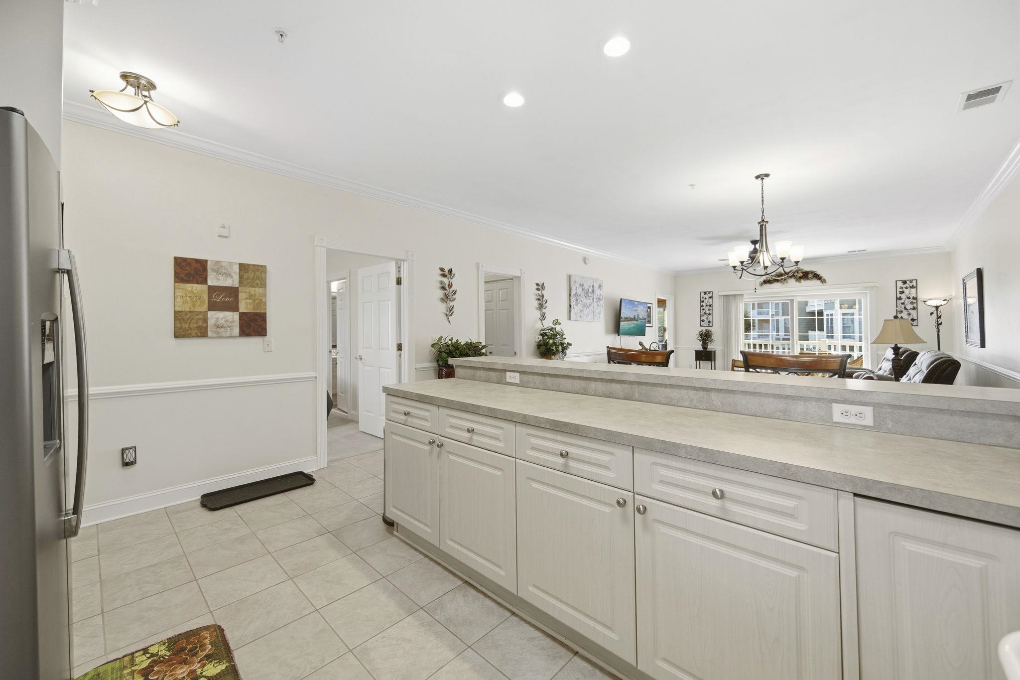 4895 Luster Leaf Circle Property Photo 10