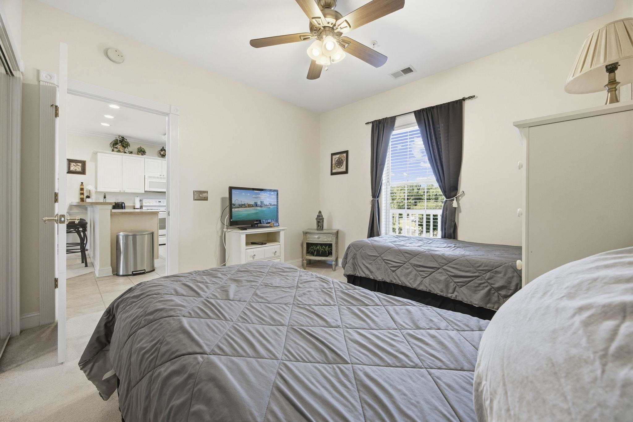 4895 Luster Leaf Circle Property Photo 26