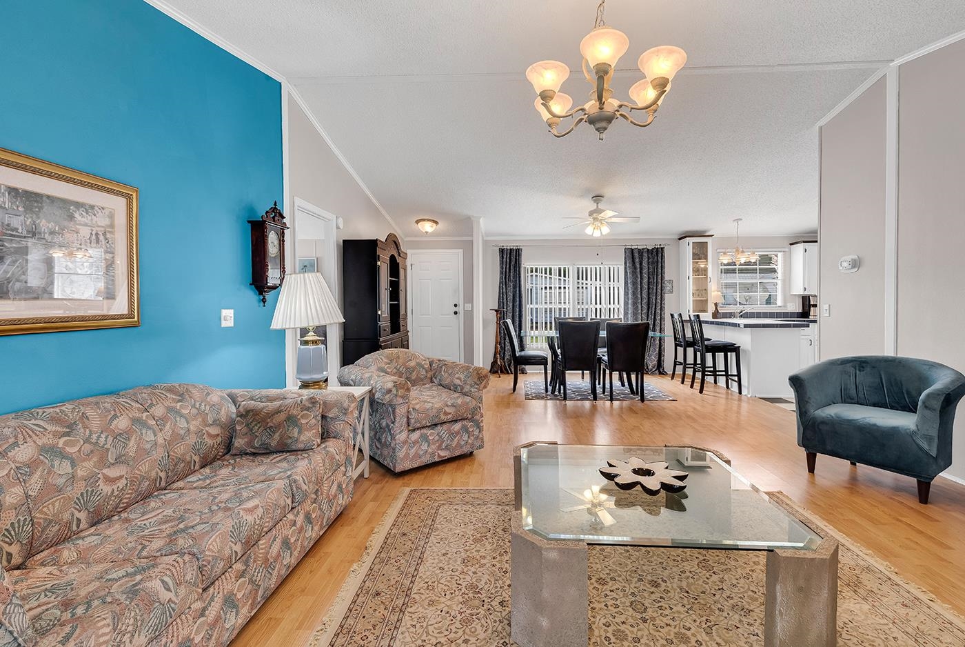 153 Queens Rd. Property Photo 2