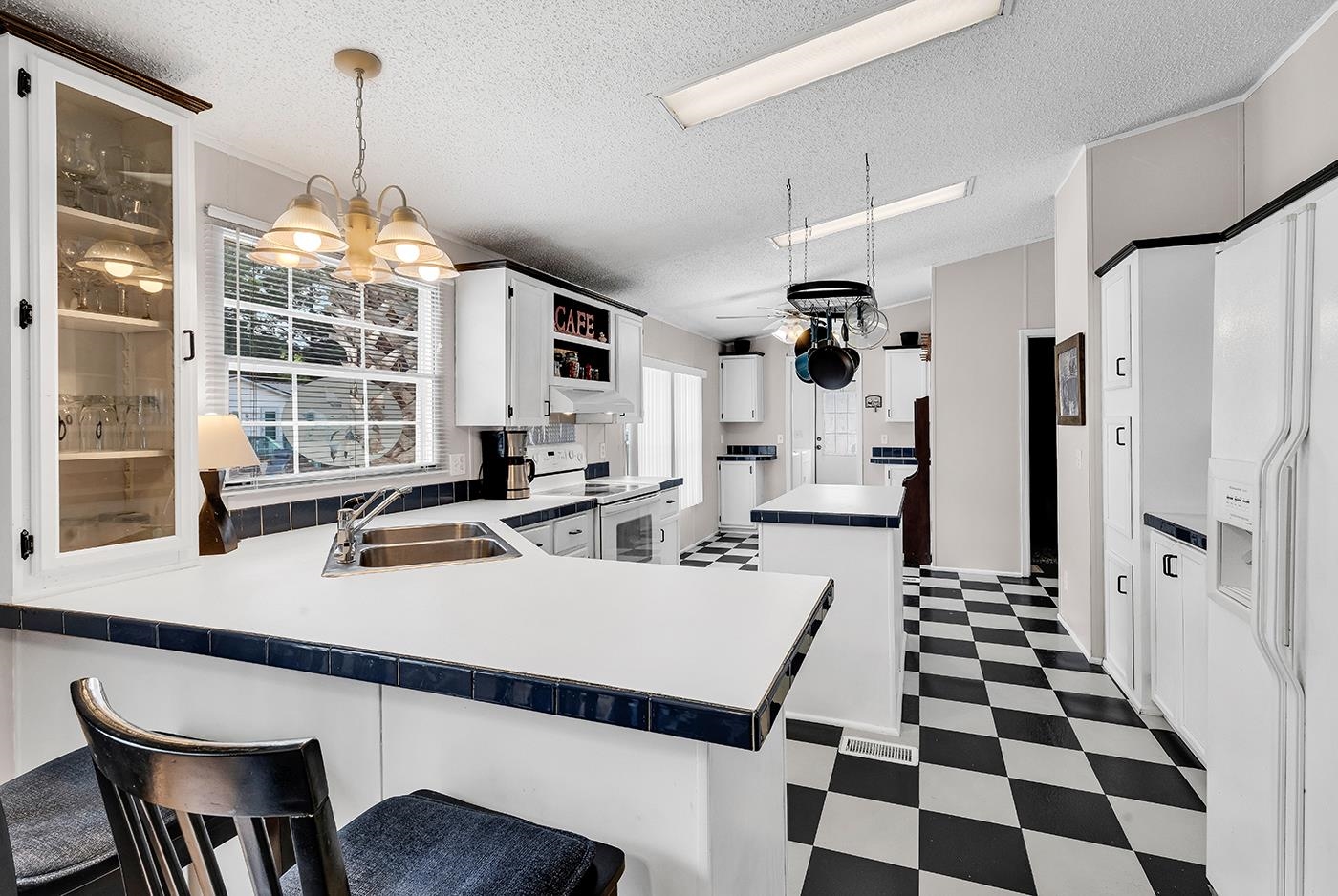 153 Queens Rd. Property Photo 8