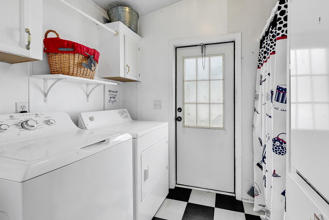 153 Queens Rd. Property Photo 33