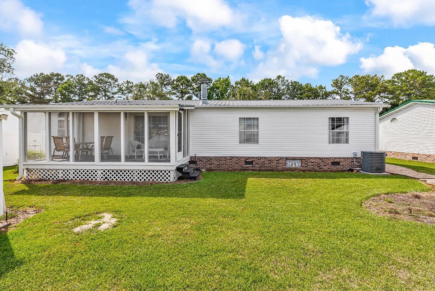 153 Queens Rd. Property Photo 34