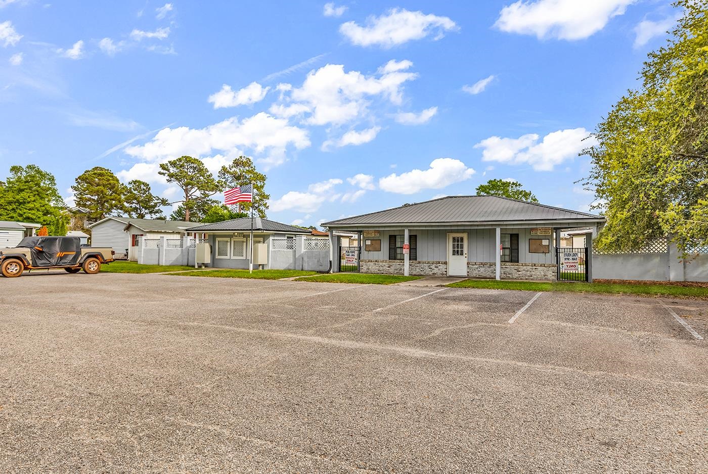 153 Queens Rd. Property Photo 46