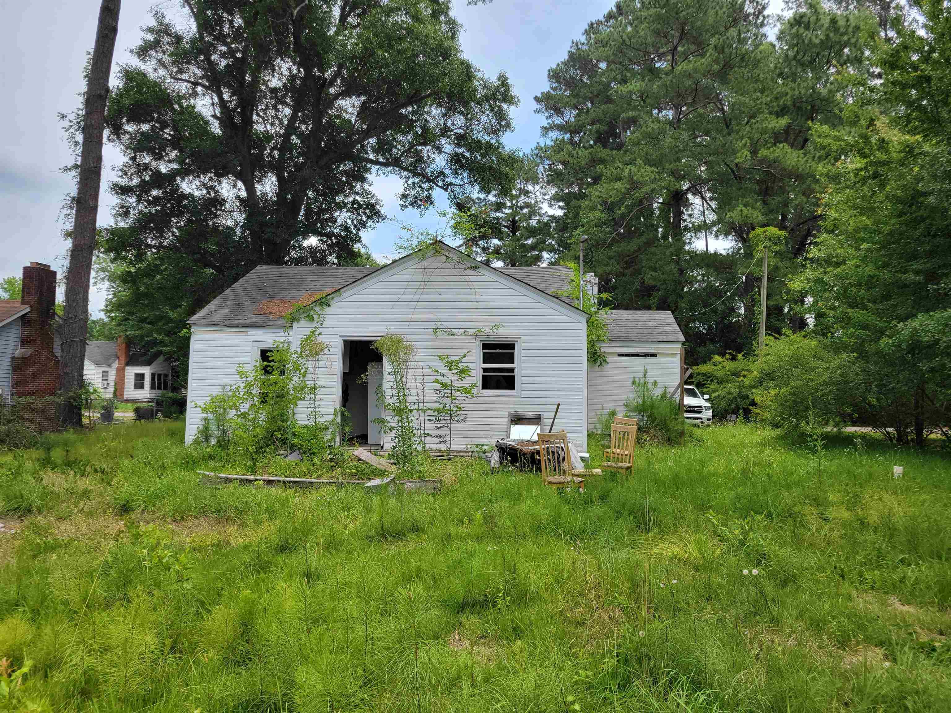 507 Oak St. Property Photo 1