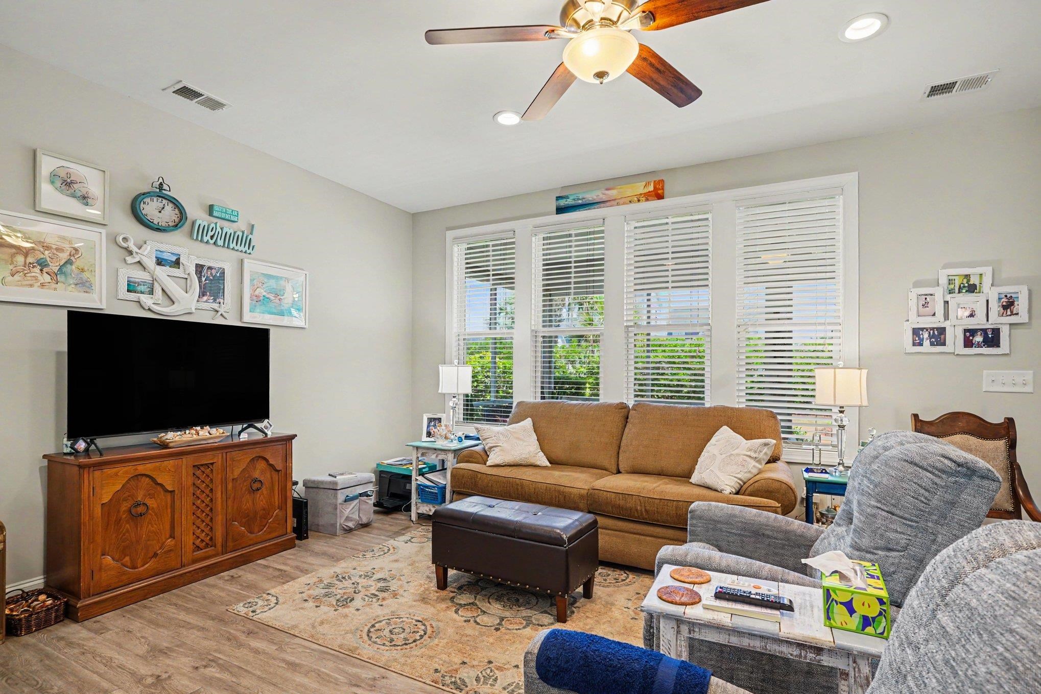 2210 Tidewatch Way Property Photo 2