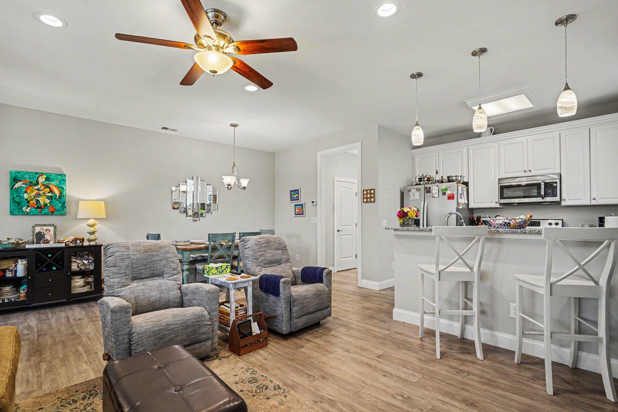 2210 Tidewatch Way Property Photo 3