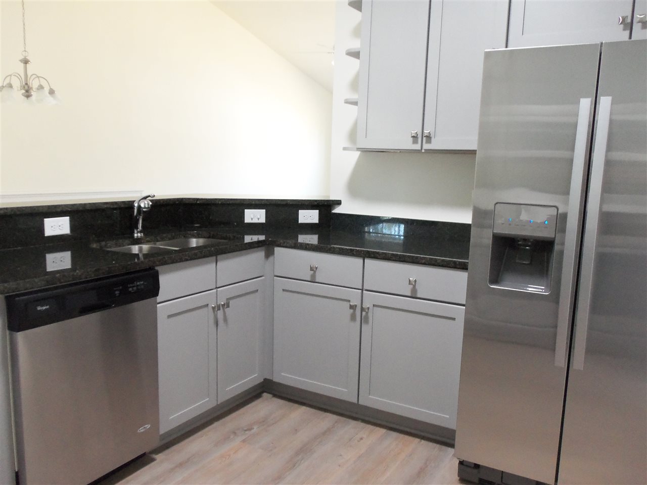 1144 Freeboard St. Property Photo 12