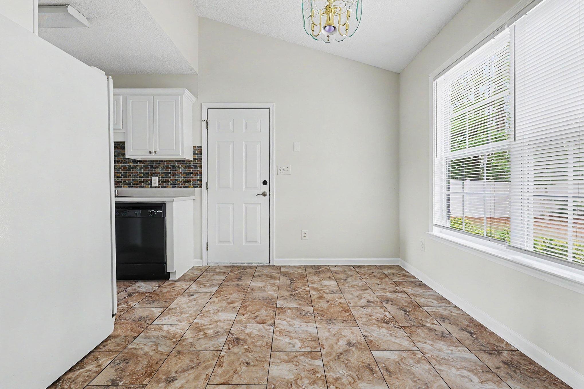 306 Andorra St. Property Photo 9
