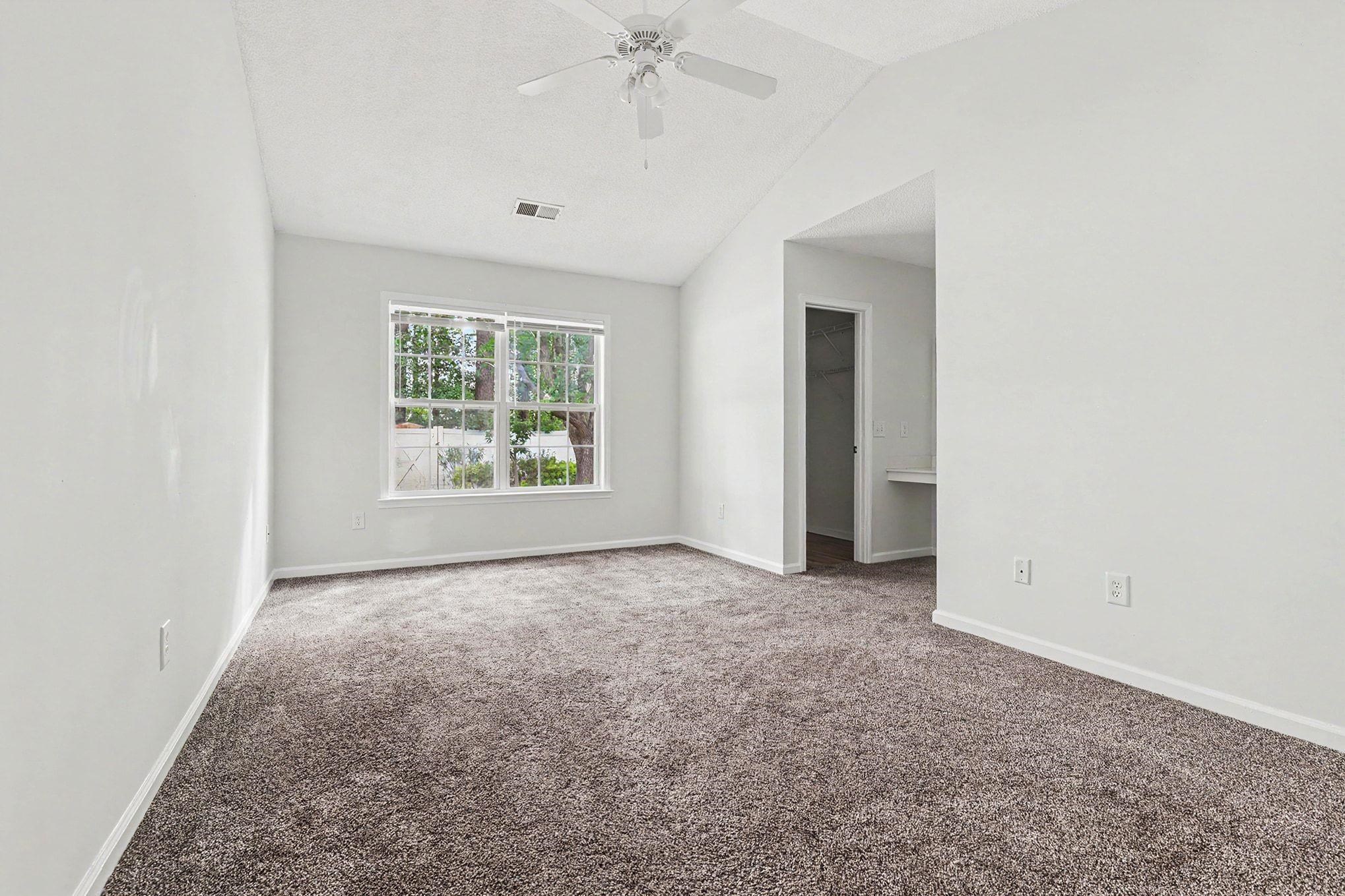 306 Andorra St. Property Photo 14