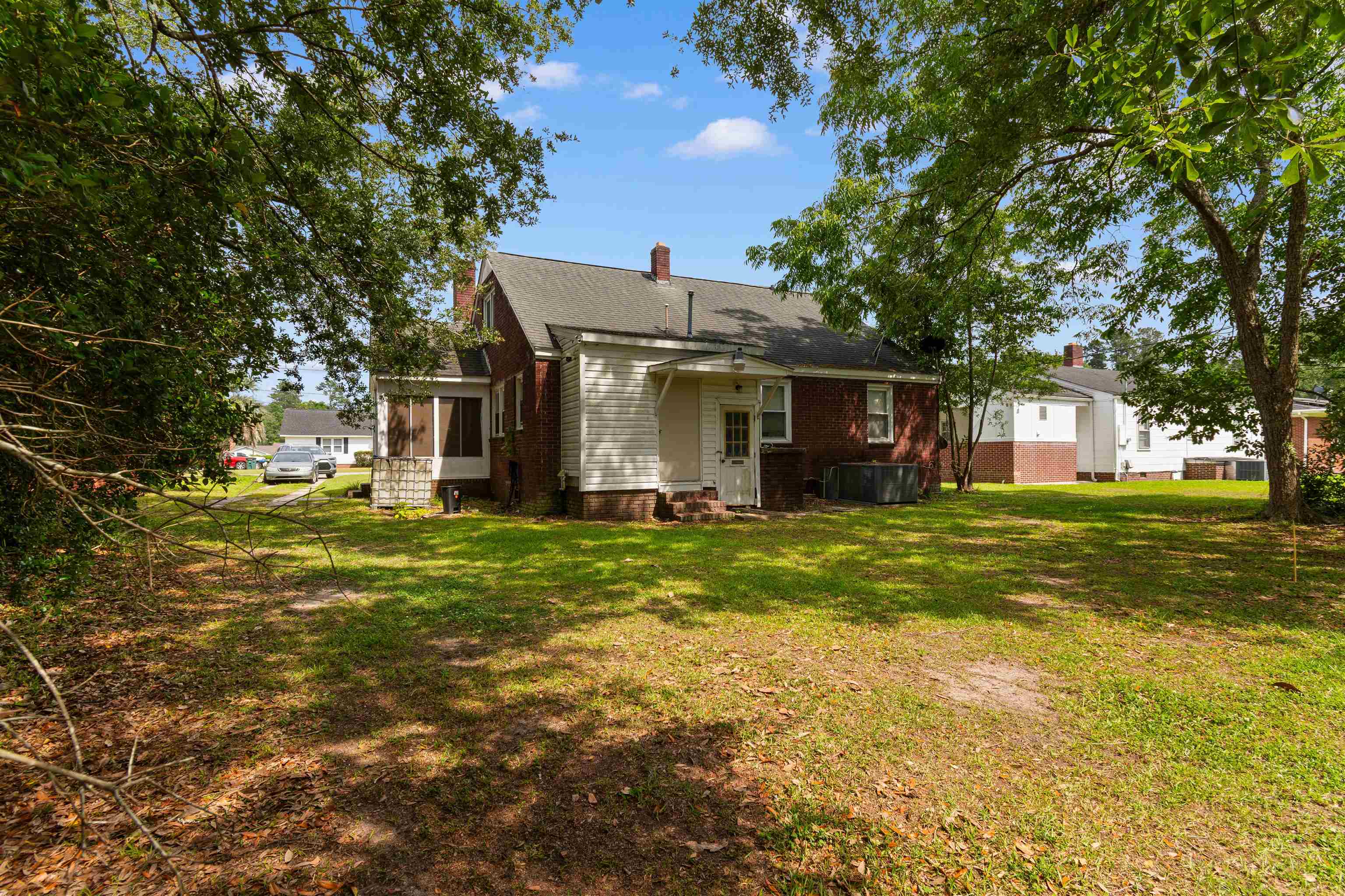 404 S Cedar Ave. Property Photo 31