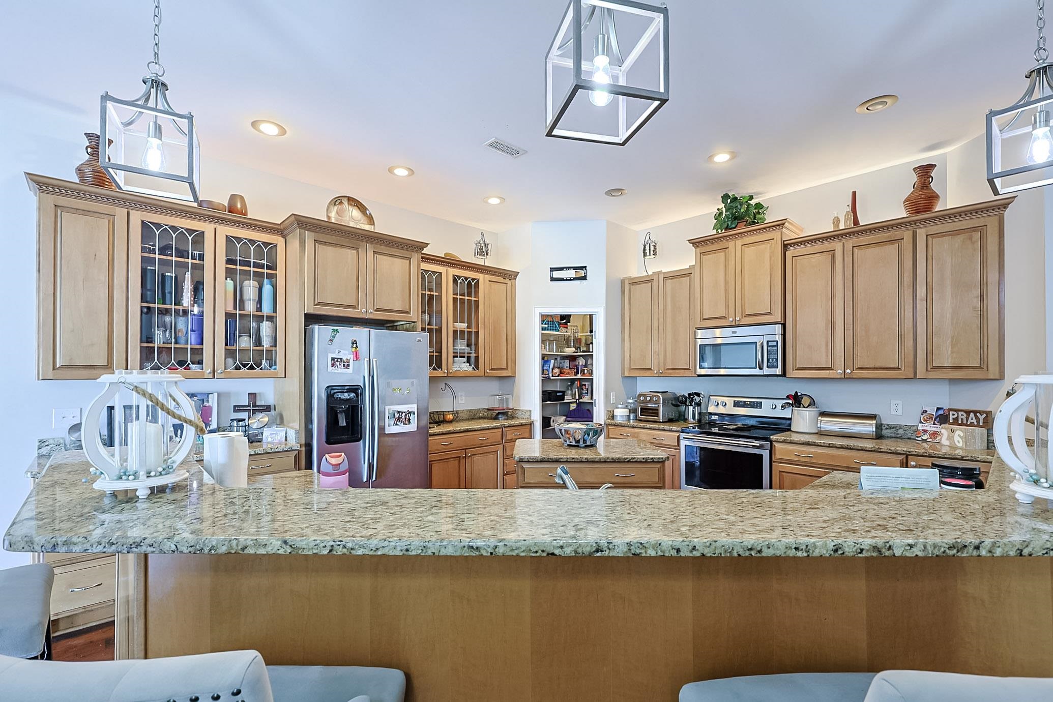 2090 Deerfield Ave. Property Photo 8