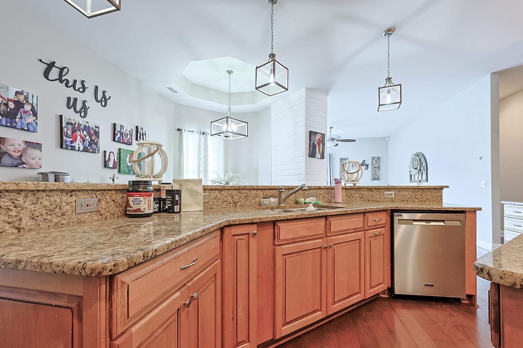 2090 Deerfield Ave. Property Photo 11