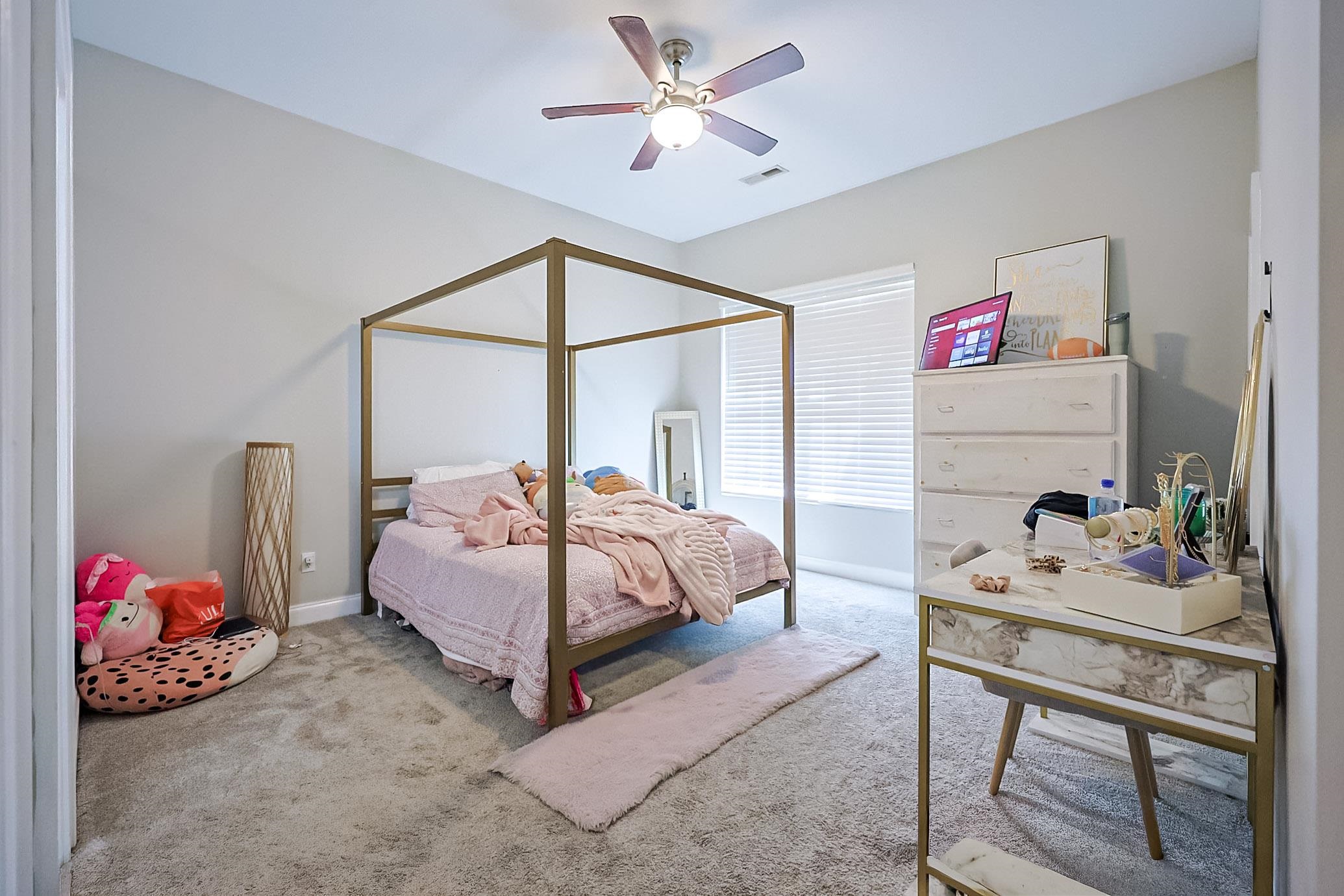 2090 Deerfield Ave. Property Photo 25