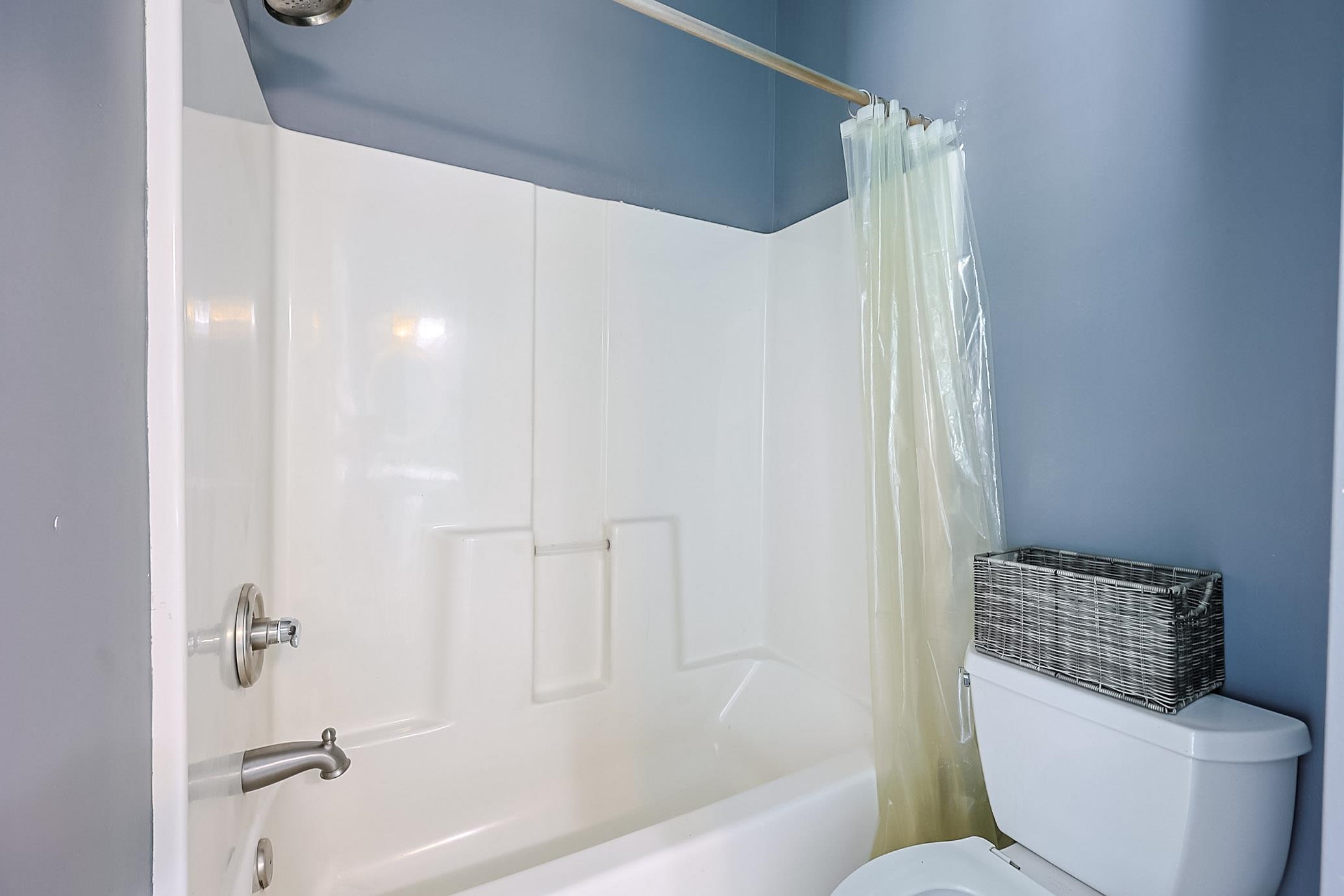 2090 Deerfield Ave. Property Photo 34