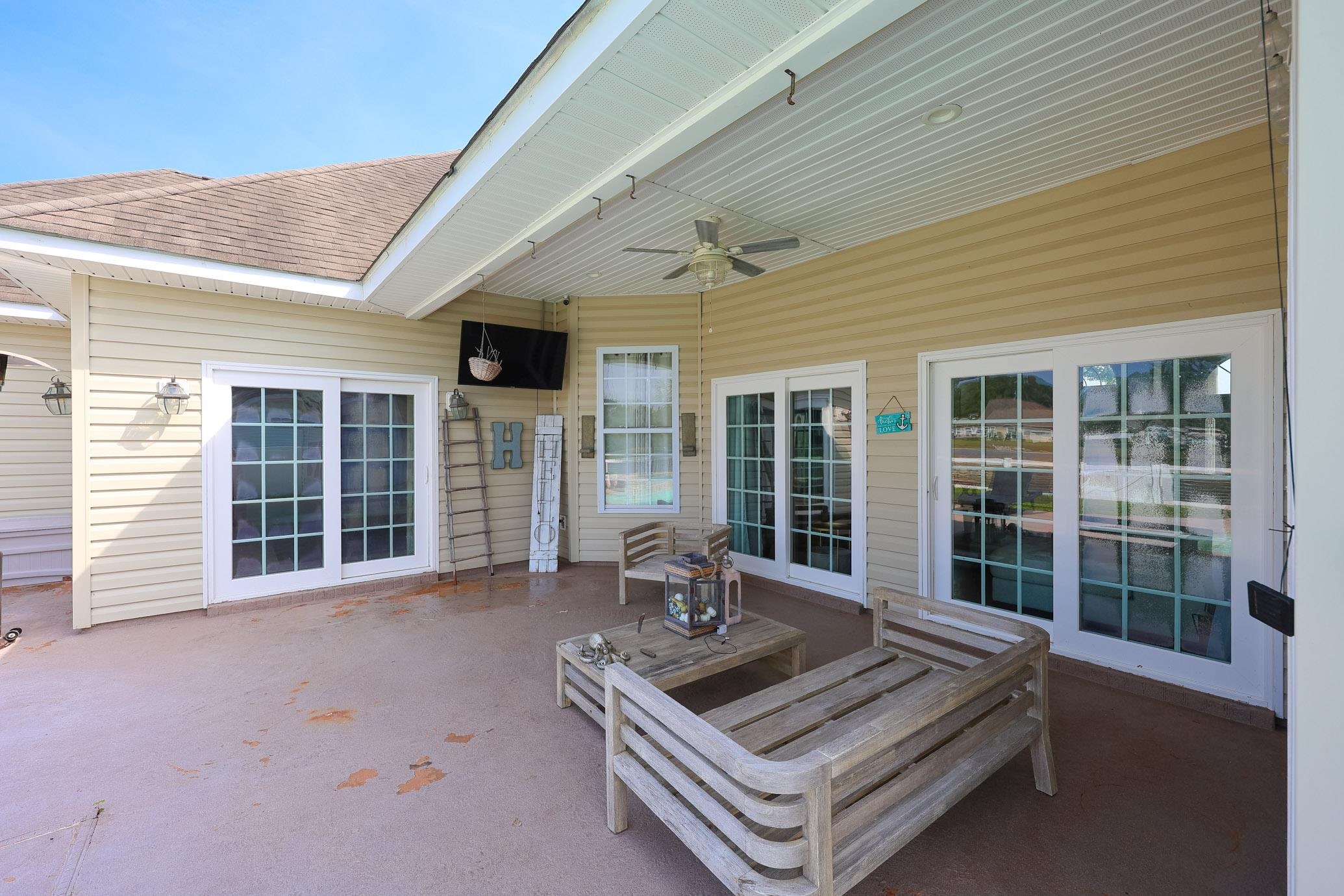 2090 Deerfield Ave. Property Photo 37