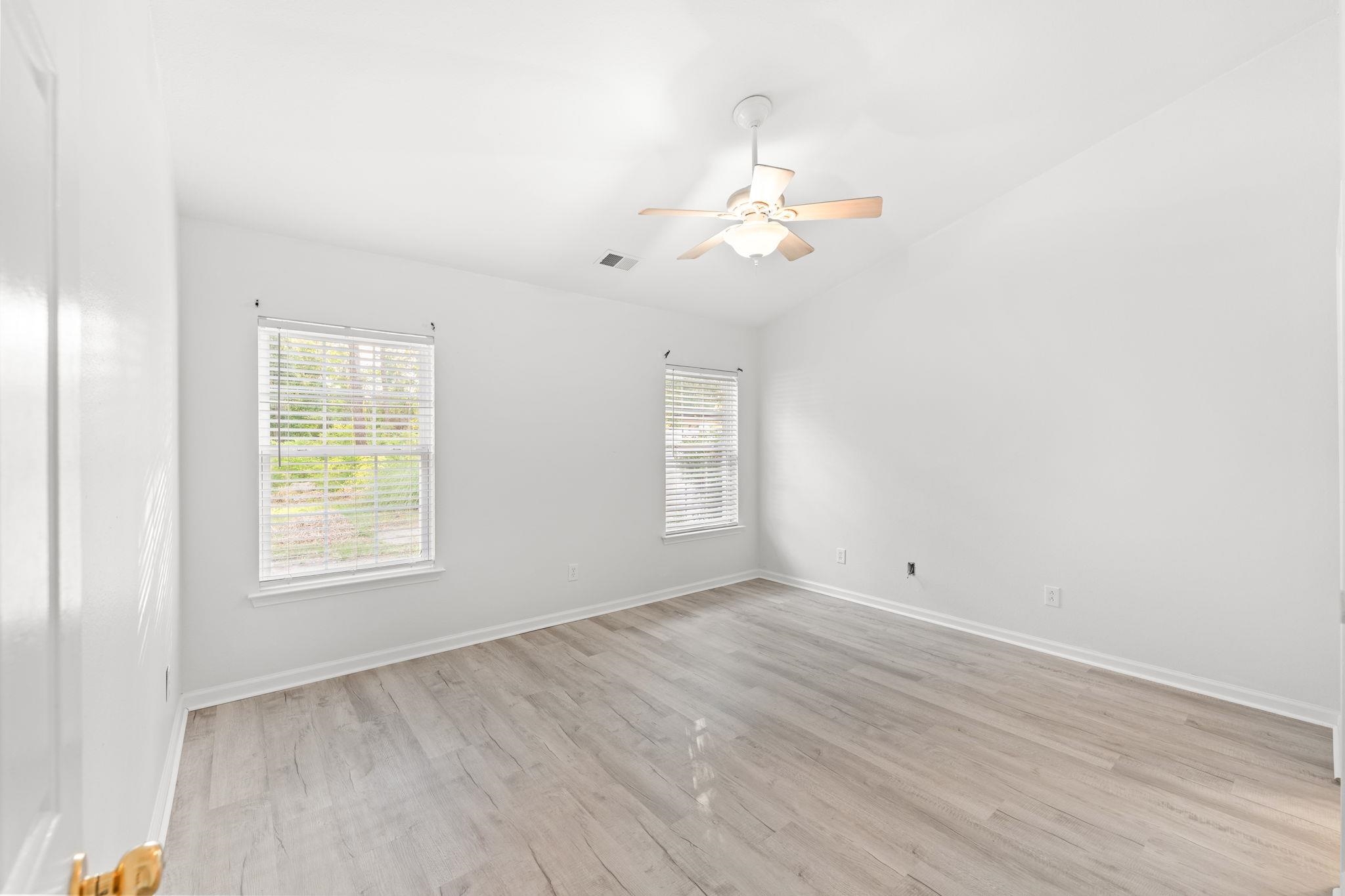 1117 Stoney Falls Blvd. Property Photo 13