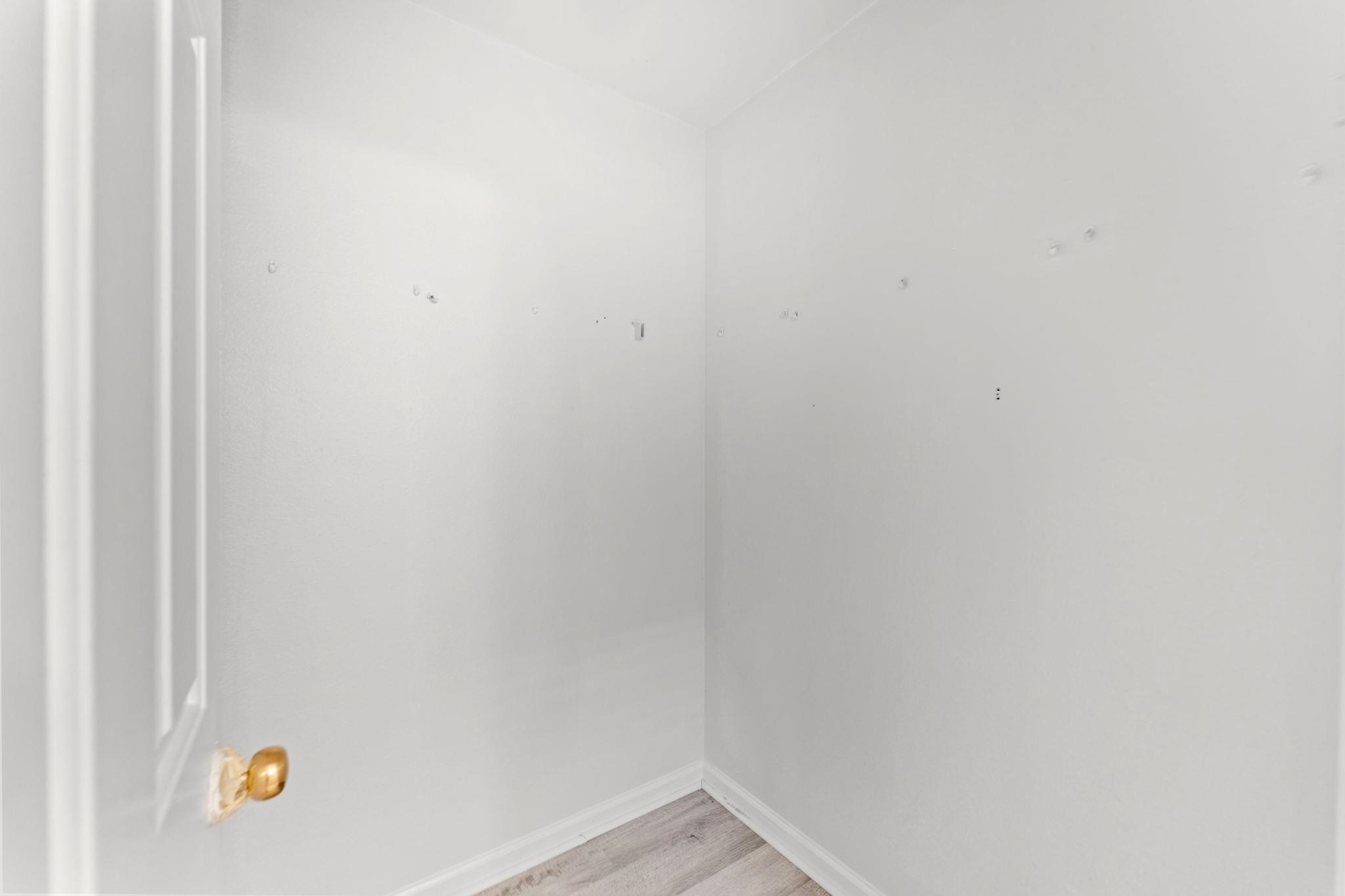 1117 Stoney Falls Blvd. Property Photo 17