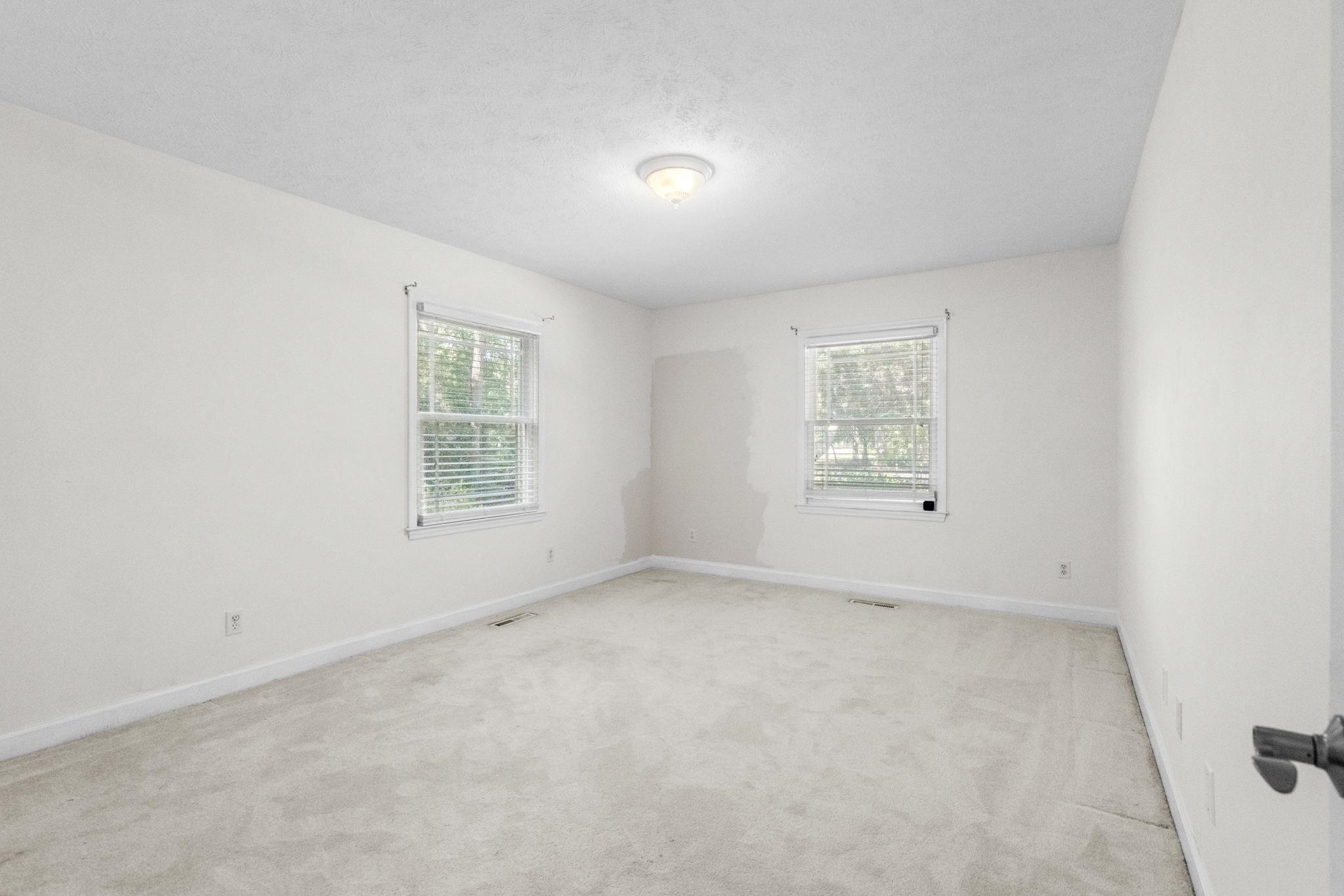 241 Center Dr. Property Photo 23