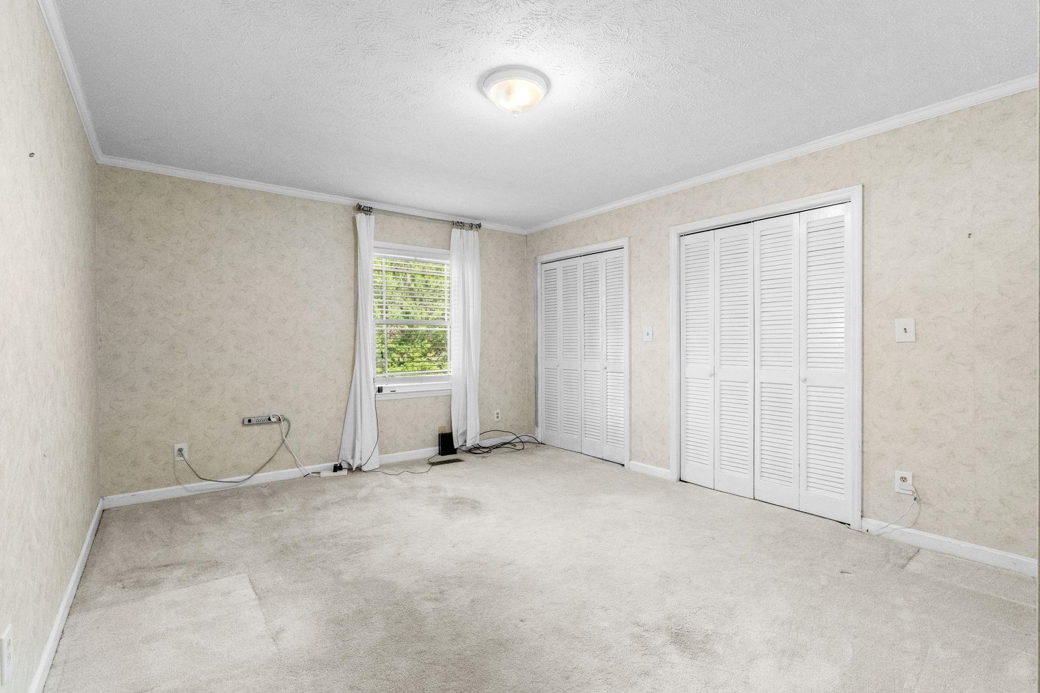241 Center Dr. Property Photo 26