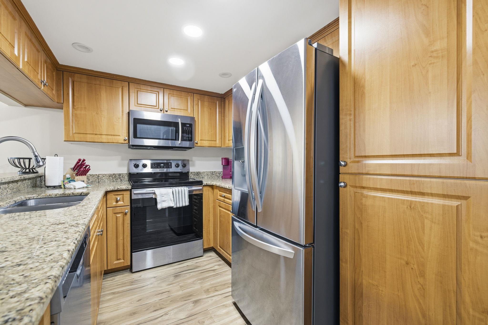 9820 Queensway Blvd. Property Photo 8