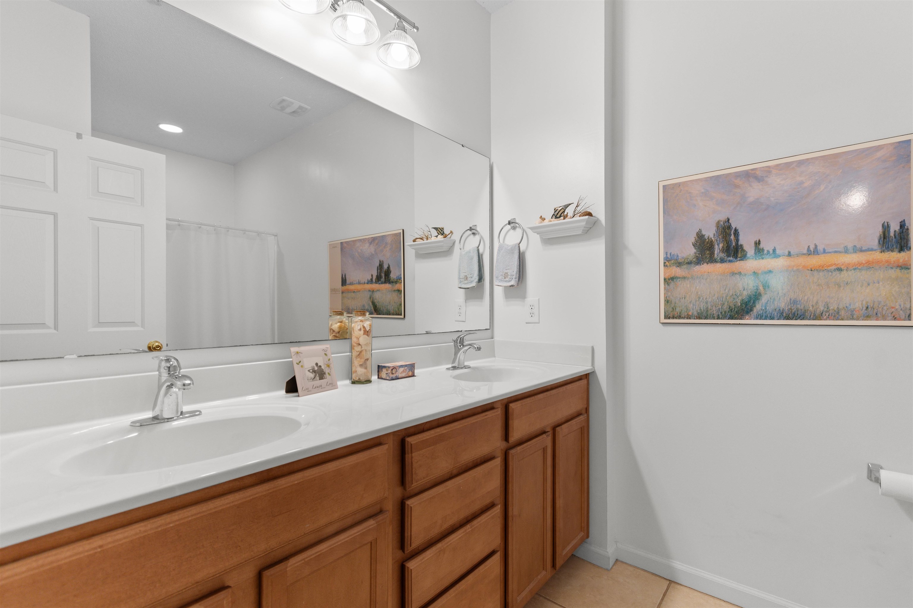5846 Longwood Dr. Property Photo 16