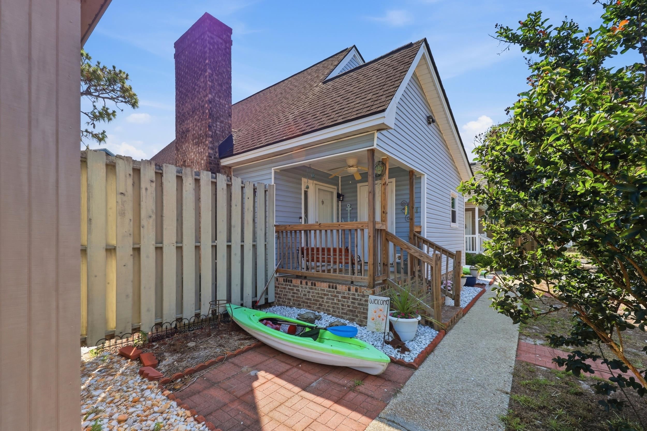 1705 Edge Dr. Property Photo 1