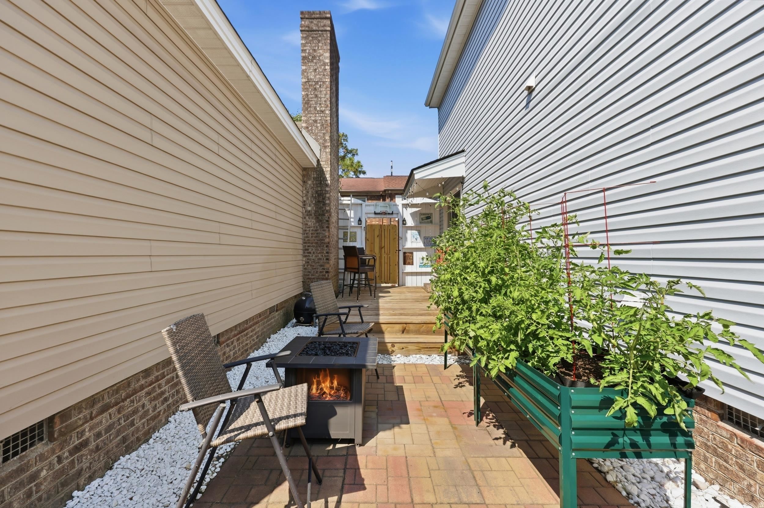 1705 Edge Dr. Property Photo 24