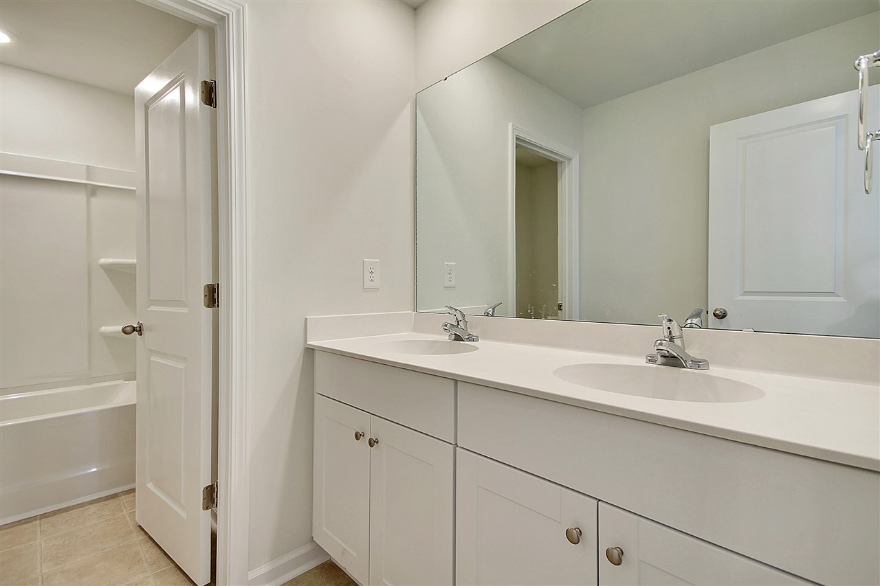 1188 Tibetan St. Property Photo 11
