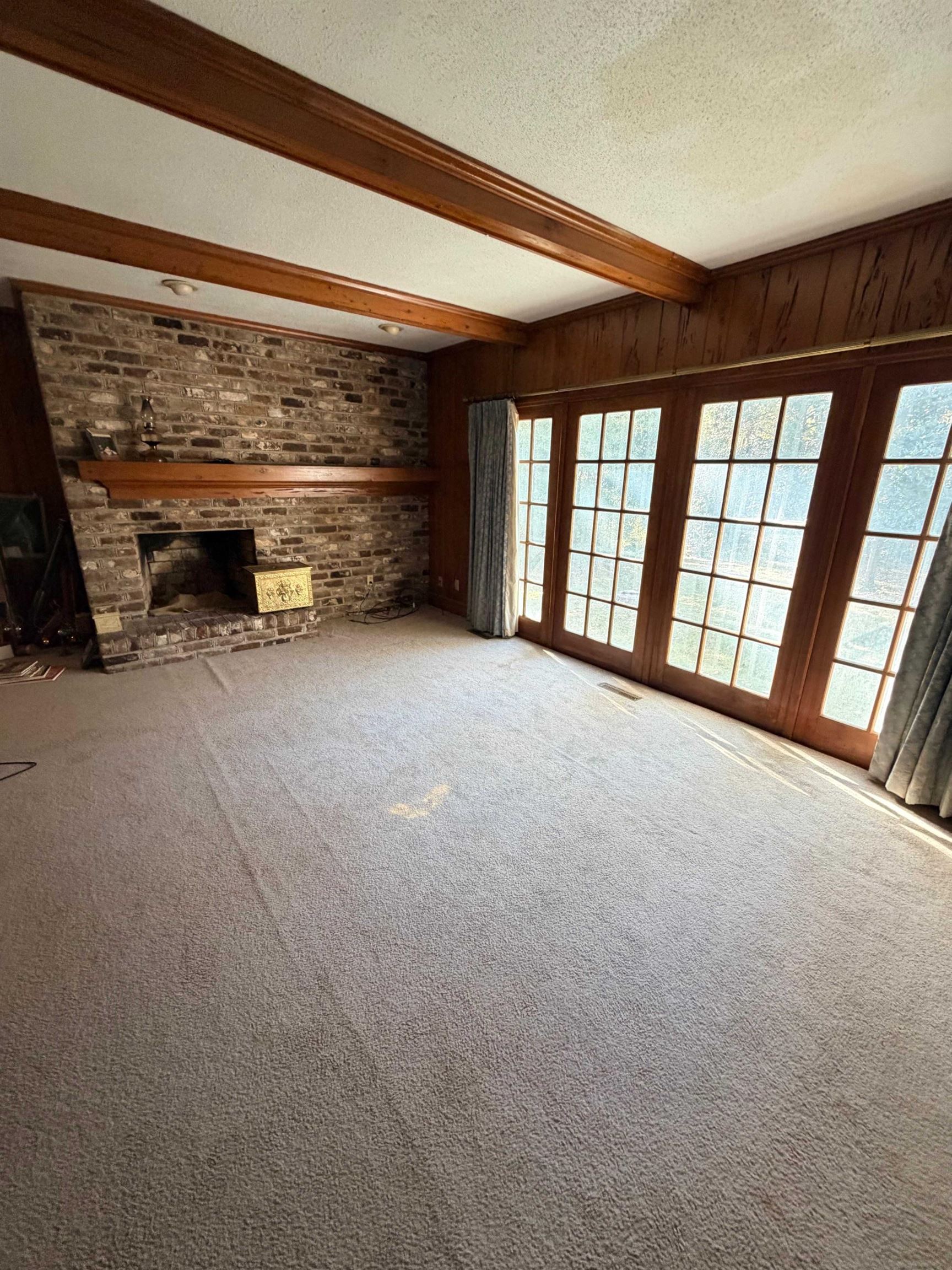 1320 Horseshoe Rd. Property Photo 5