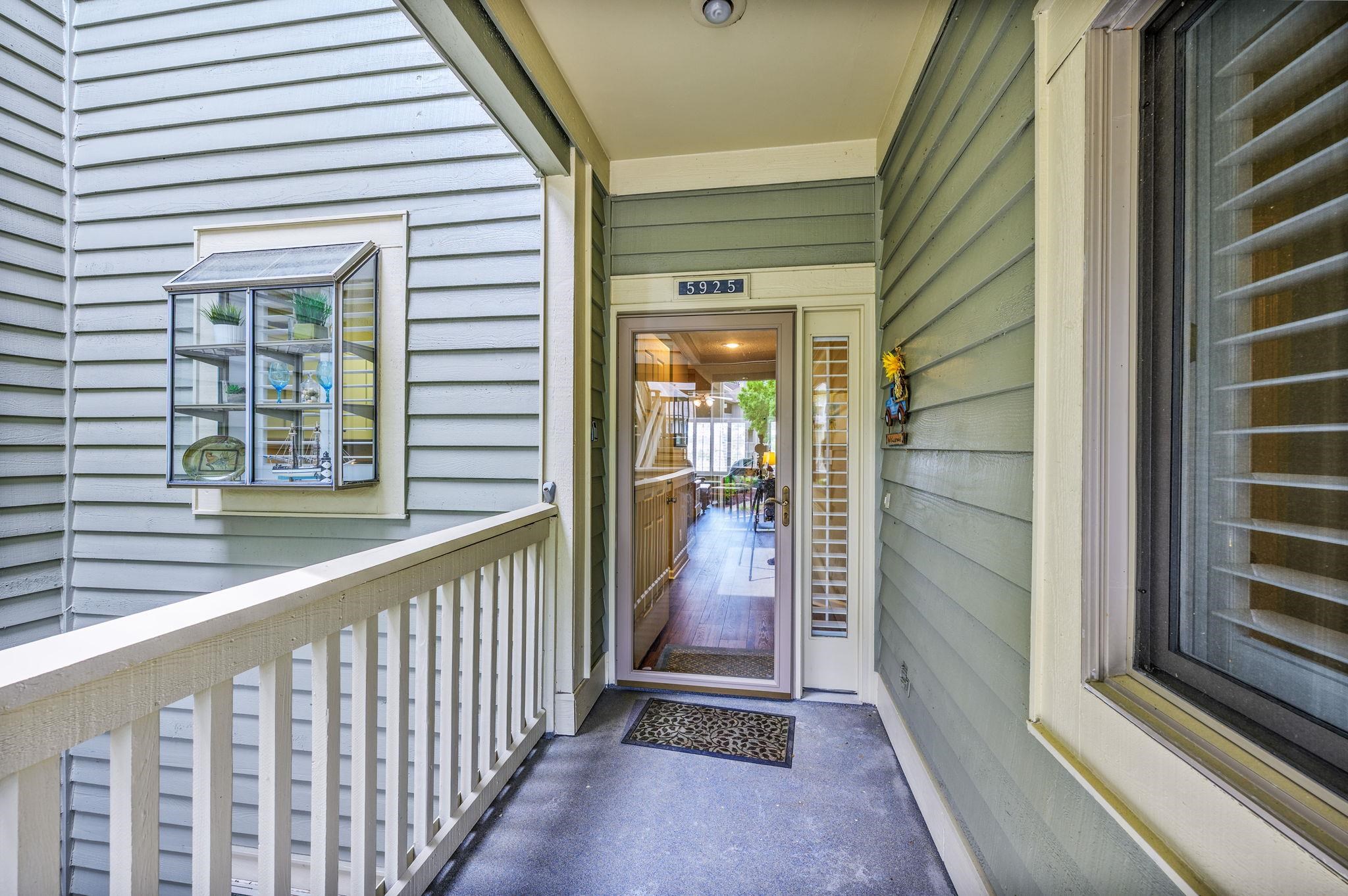 1551 Spinnaker Dr. Property Photo 3