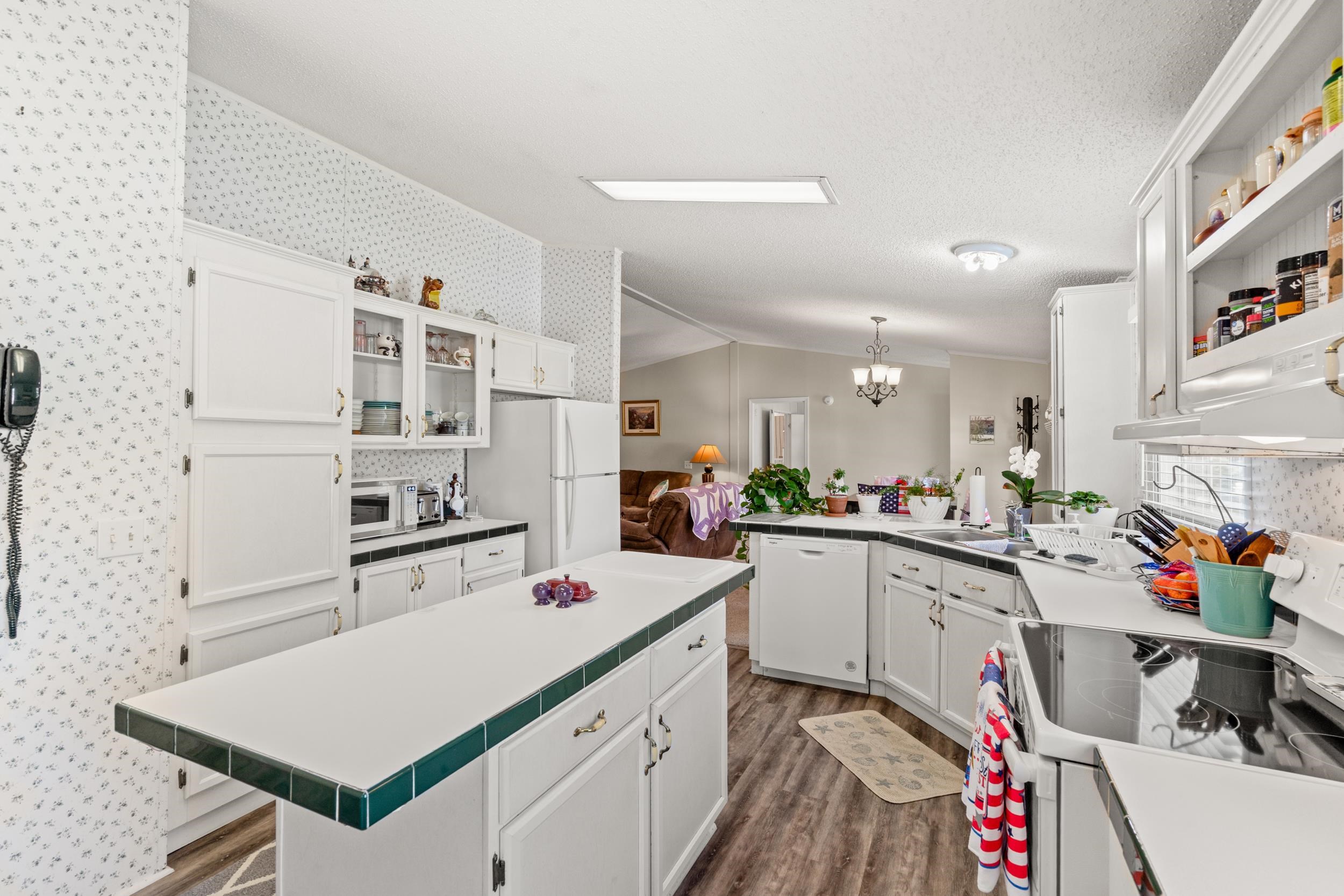 527 Grapevine St. Property Photo 10