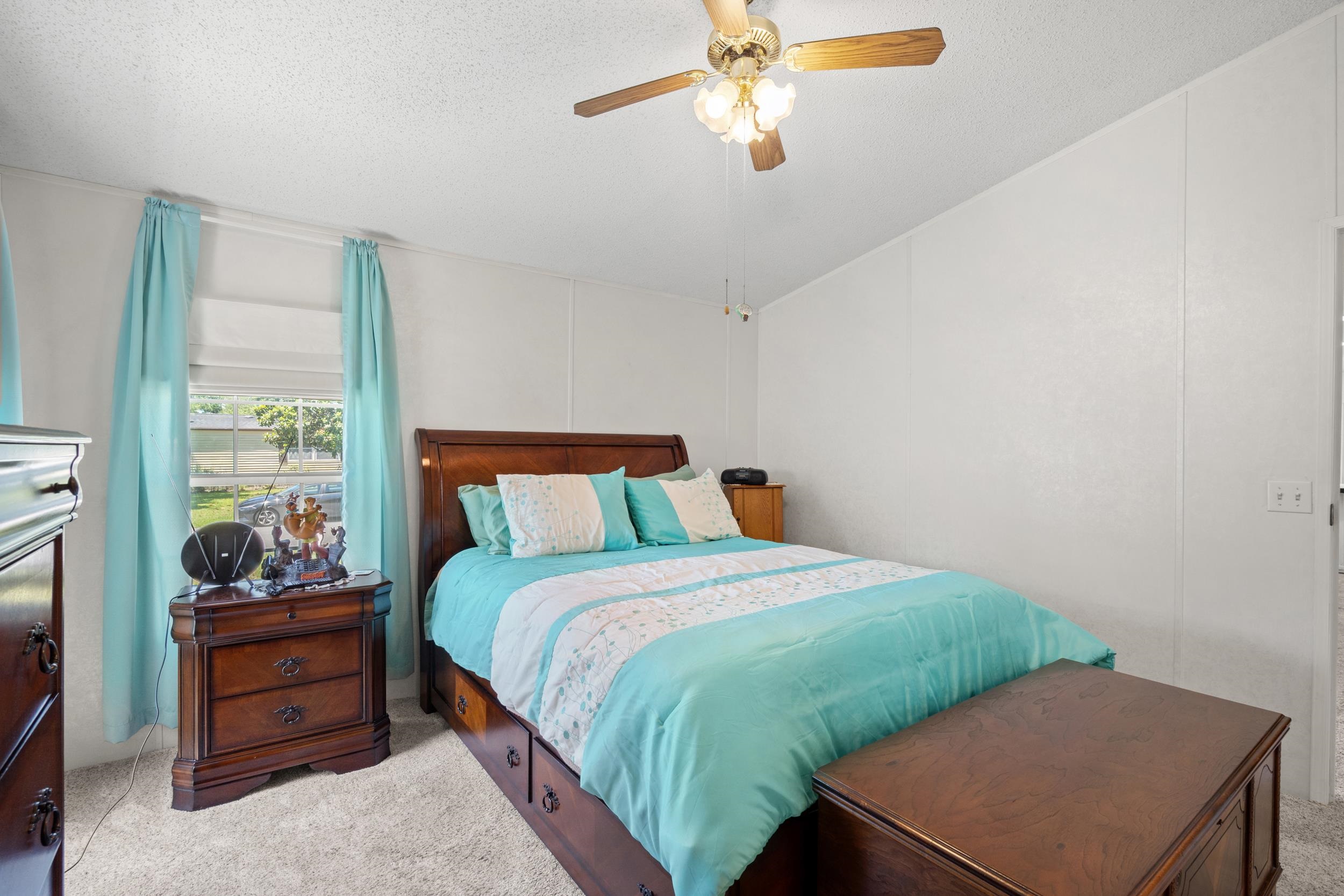 527 Grapevine St. Property Photo 17