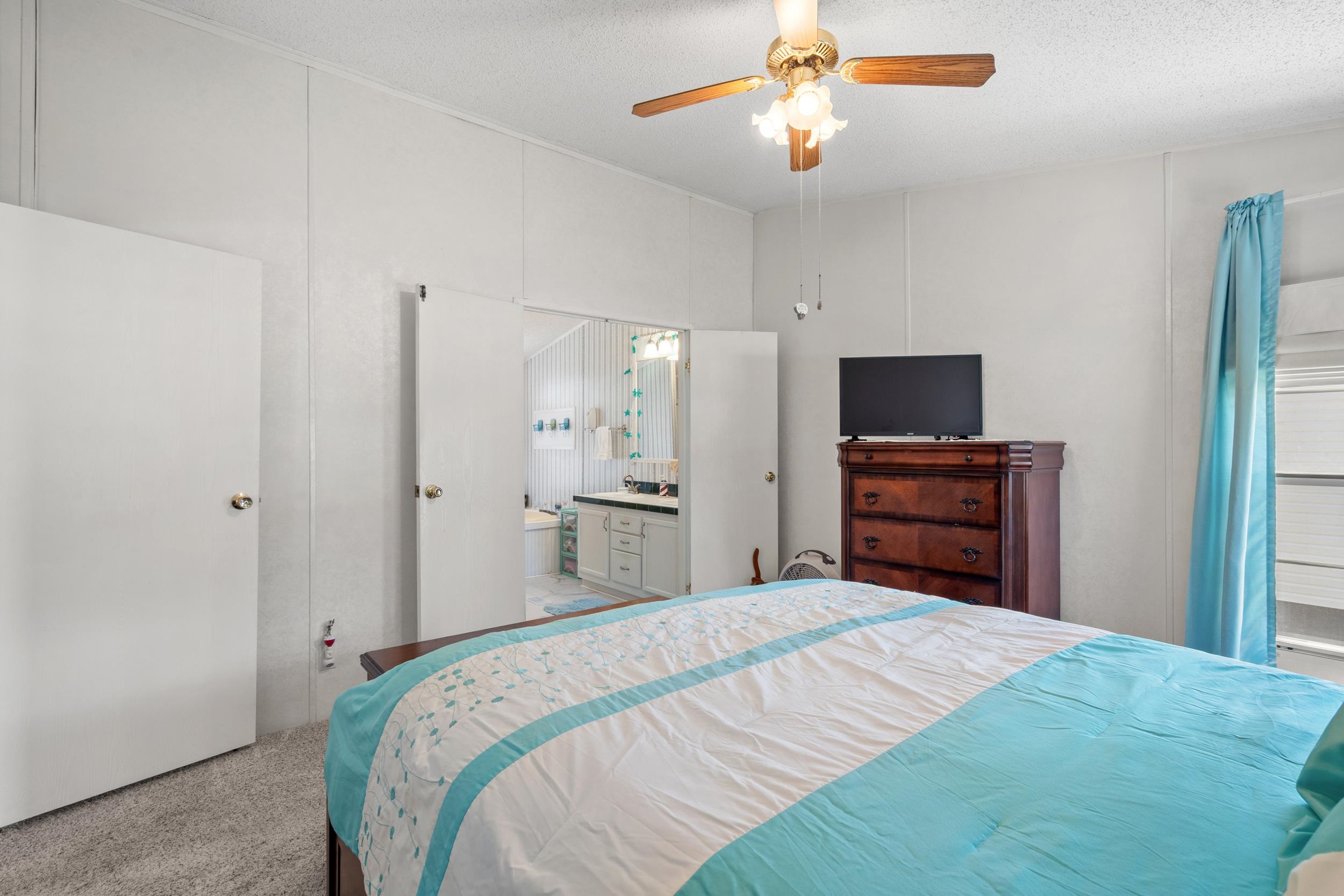527 Grapevine St. Property Photo 20