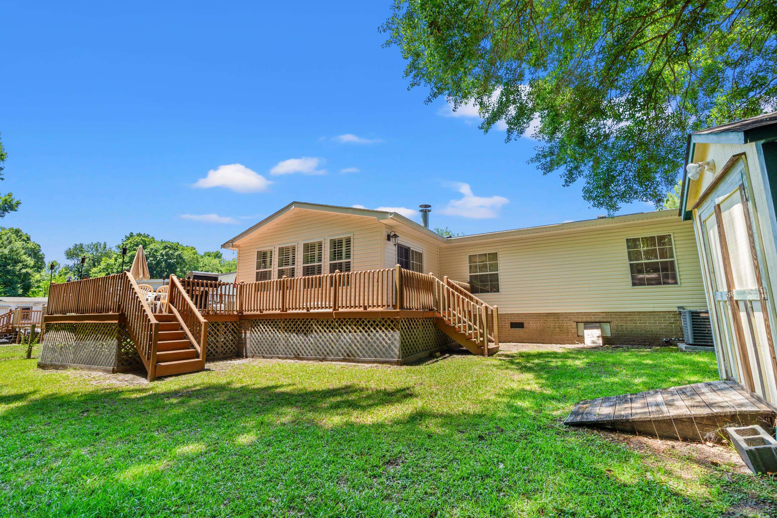 527 Grapevine St. Property Photo 28