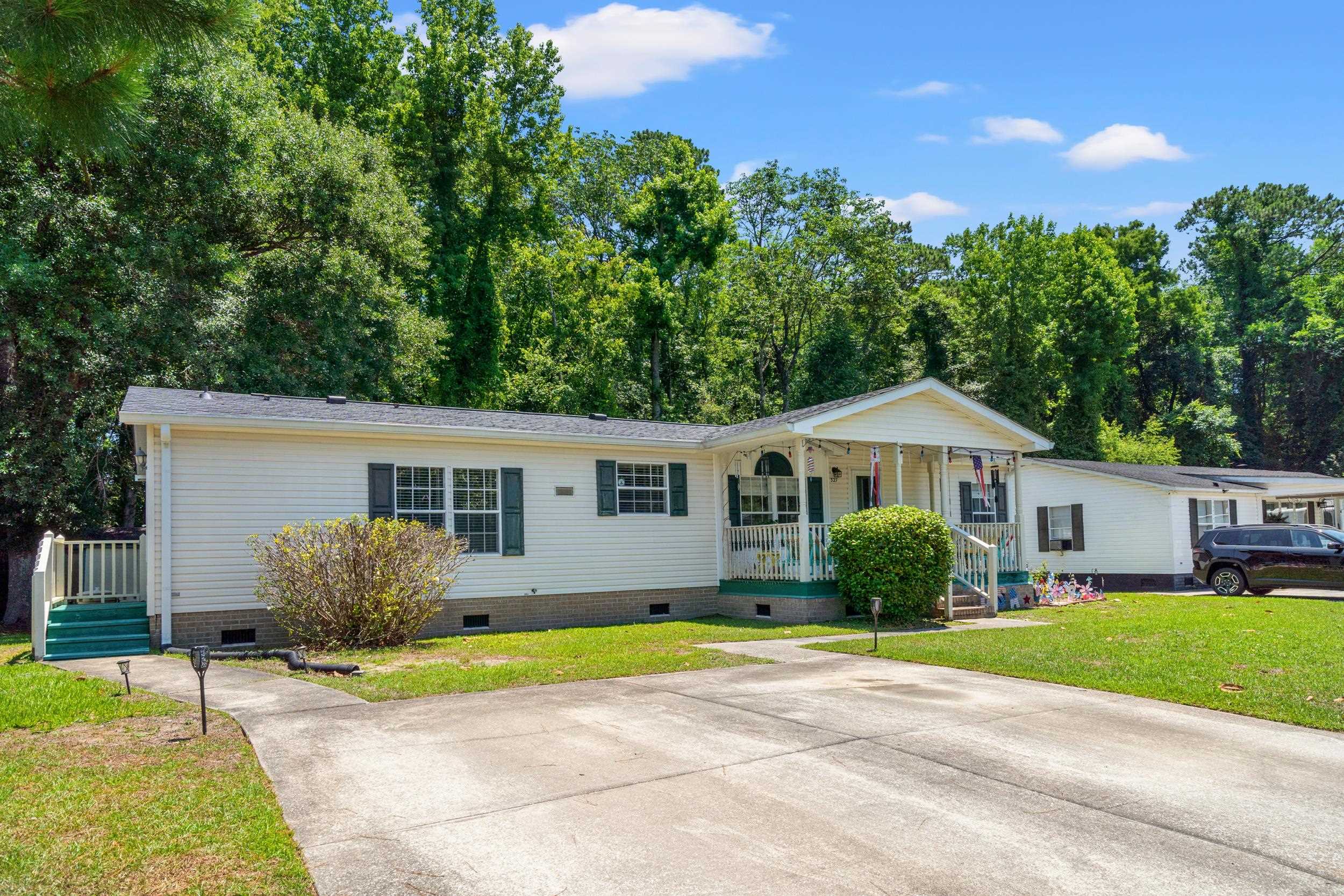 527 Grapevine St. Property Photo 34