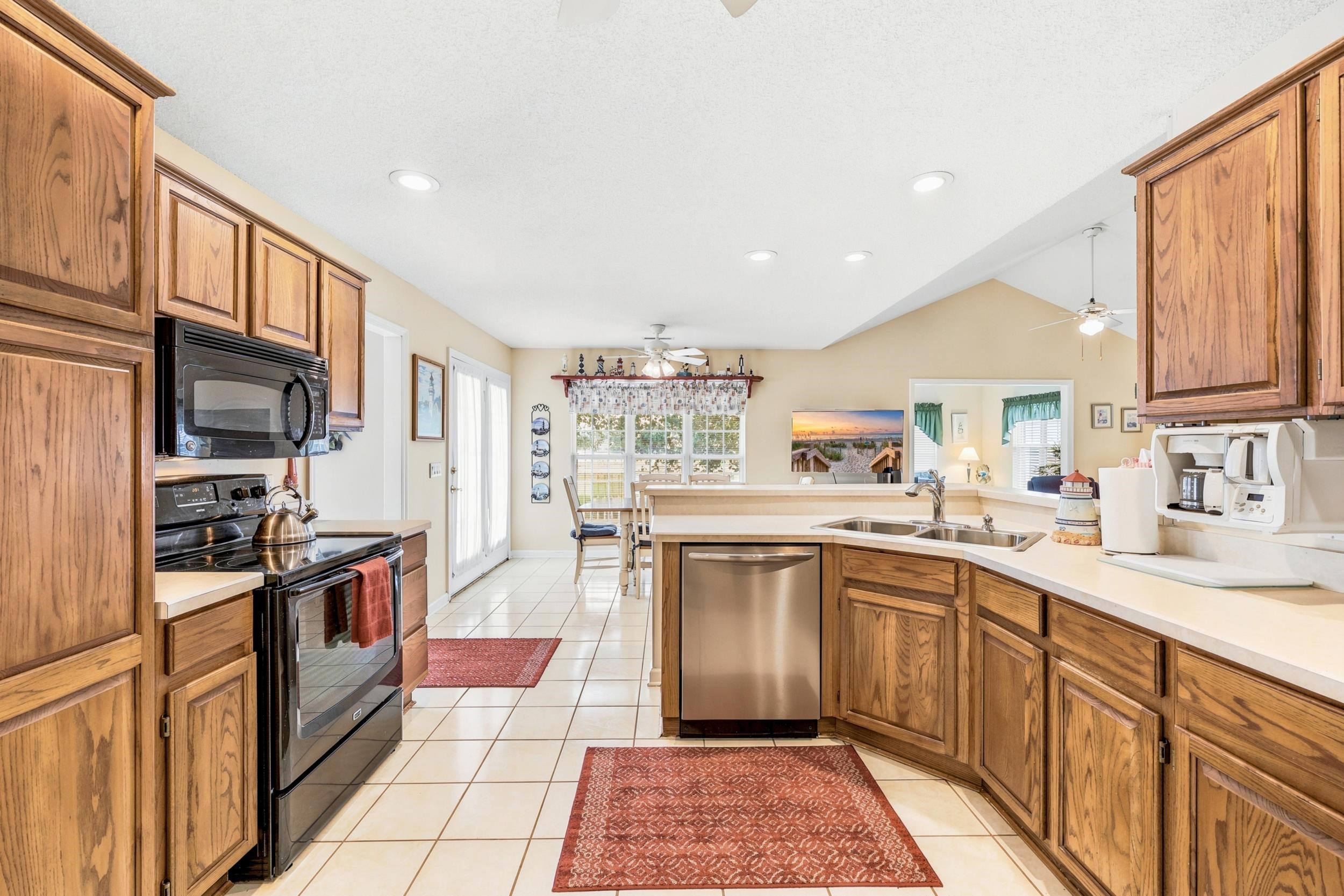 1570 Coventry Rd. Property Photo 14
