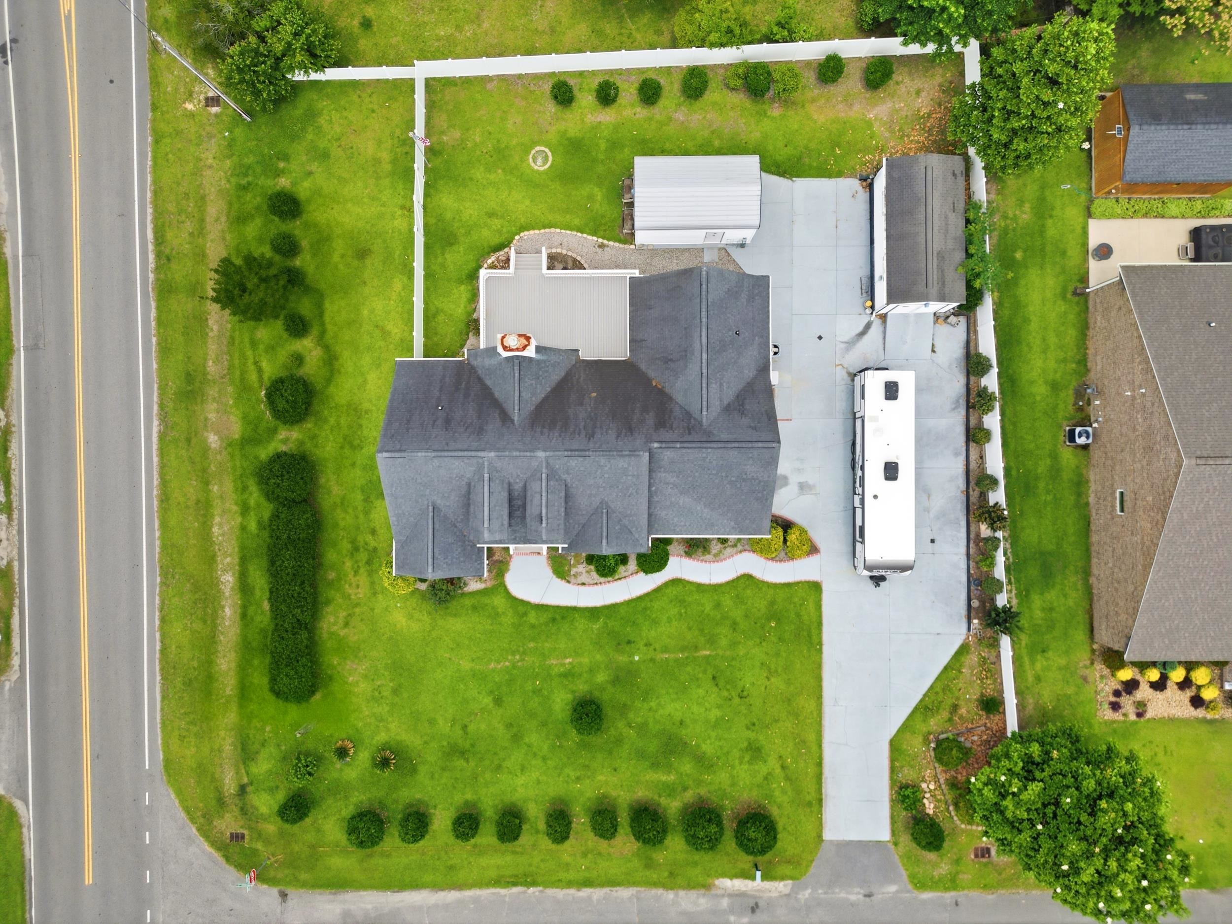 1504 Pickens St. Property Photo 5