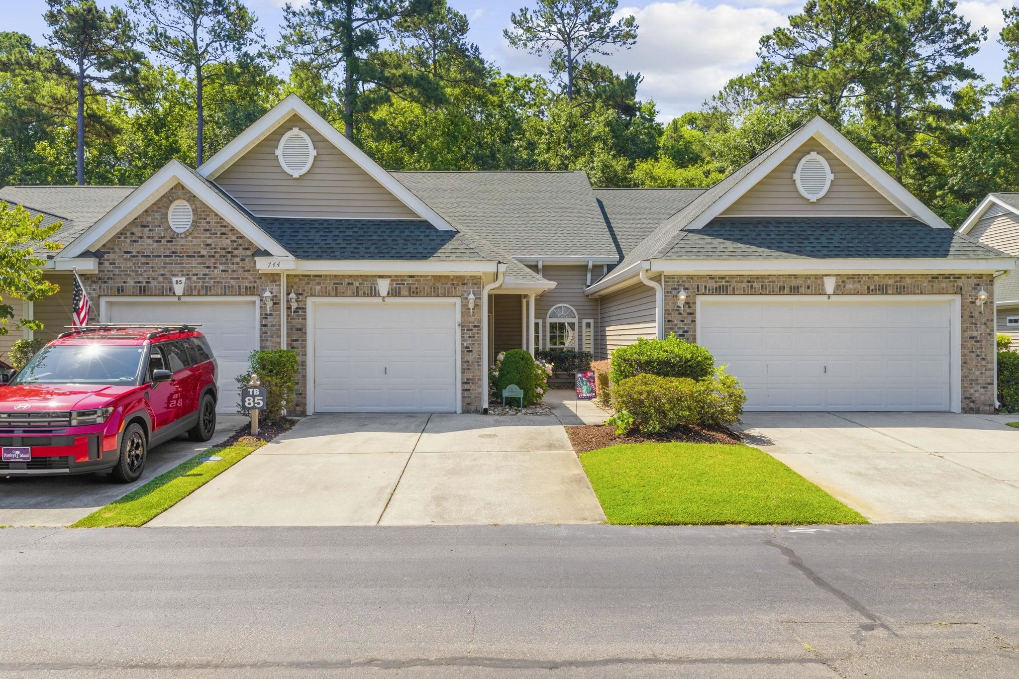 744 Pinehurst Ln. Property Photo 1