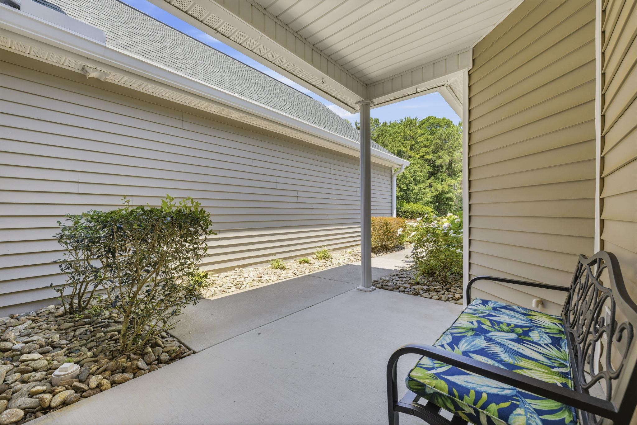 744 Pinehurst Ln. Property Photo 4