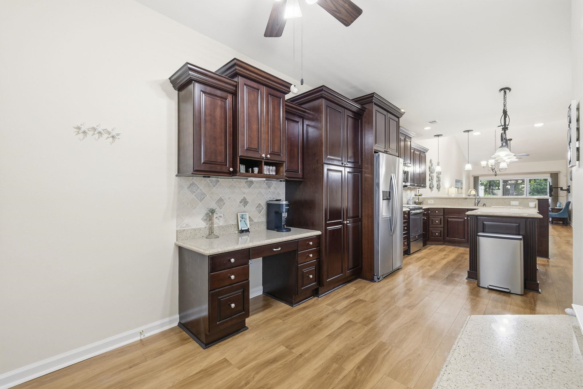 744 Pinehurst Ln. Property Photo 16