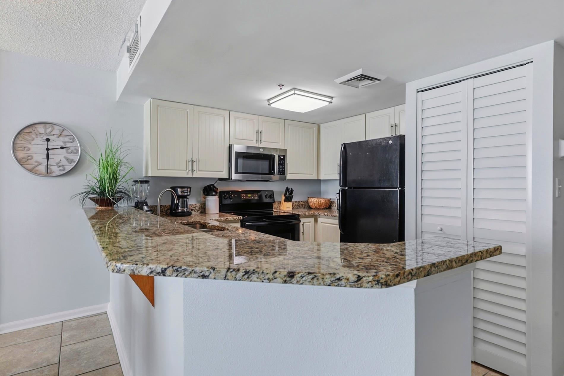 5308 N Ocean Blvd. Property Photo 15