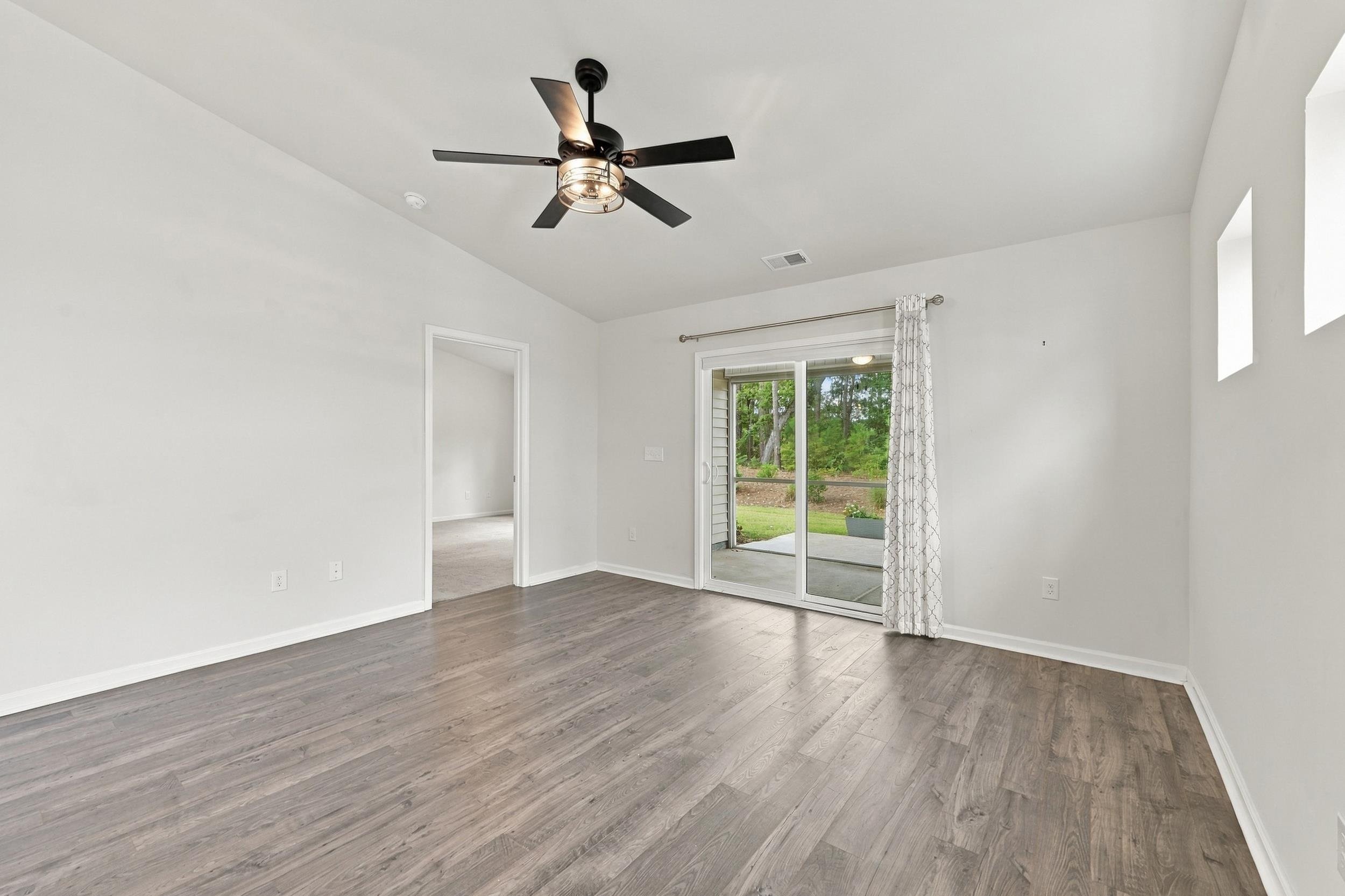323 Logan St. Property Photo 6