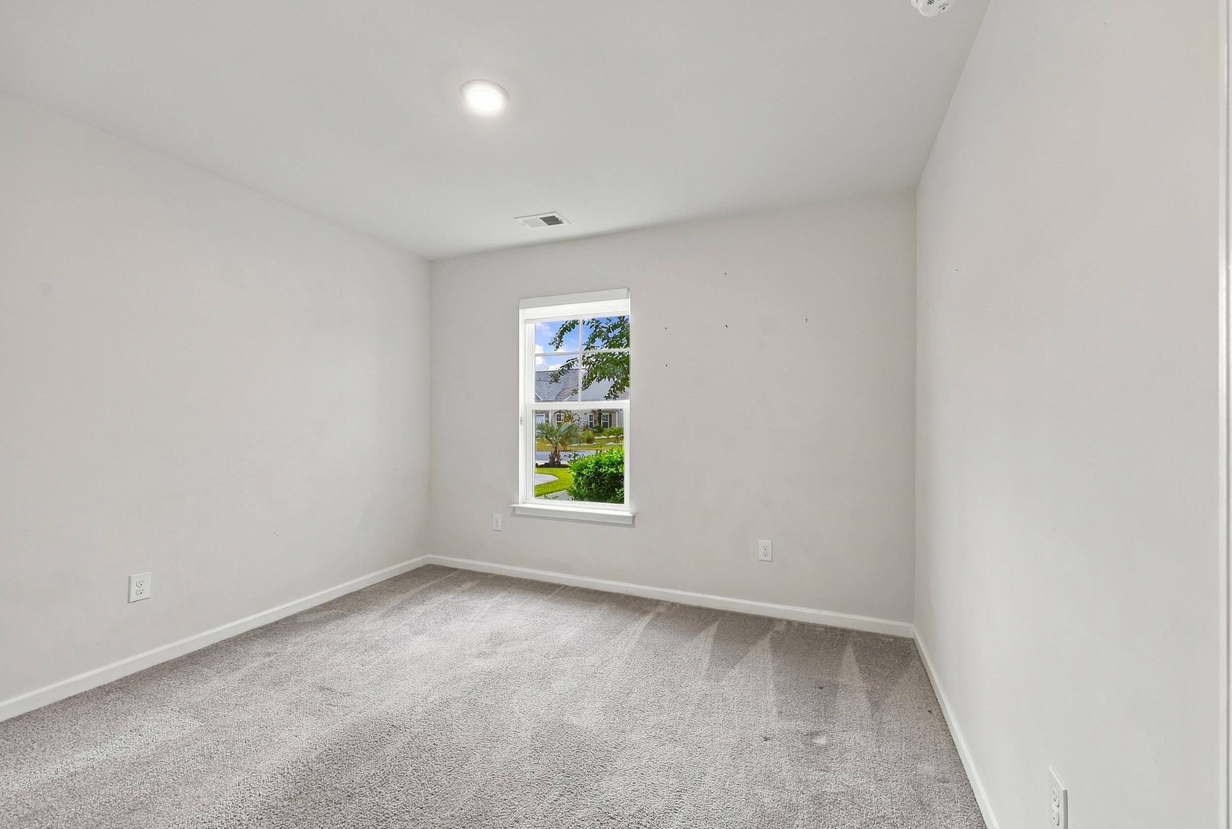 323 Logan St. Property Photo 16